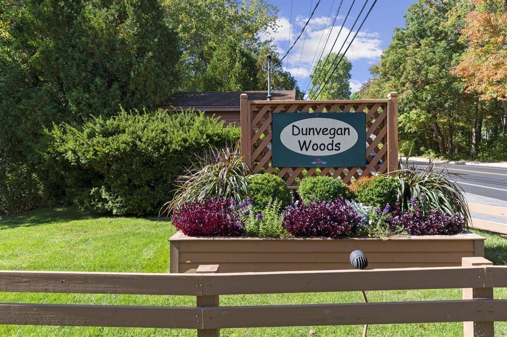 Hampton, NH 03842,1 Dunvegan Woods DR