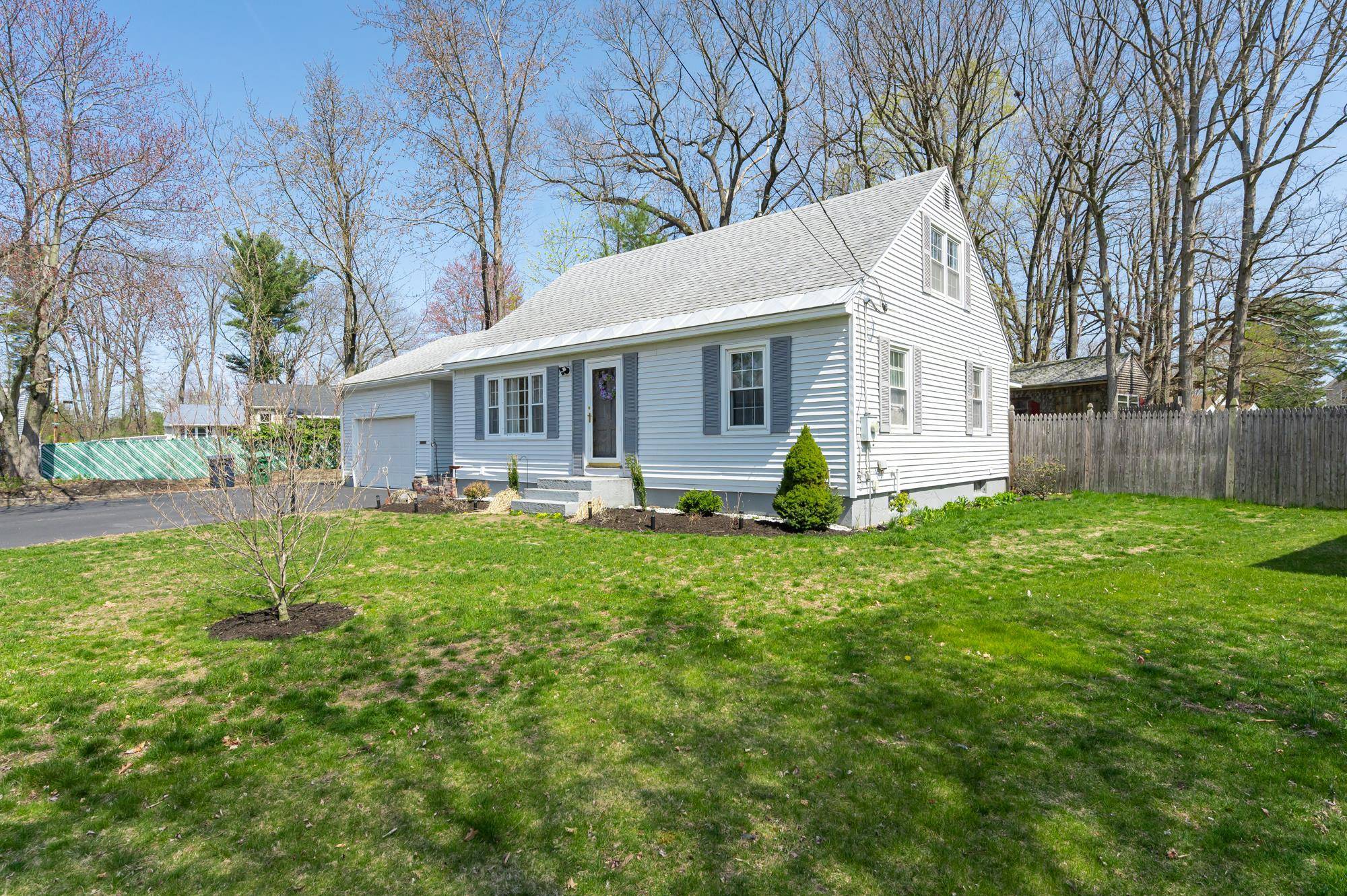 Nashua, NH 03060,6 Paul AVE
