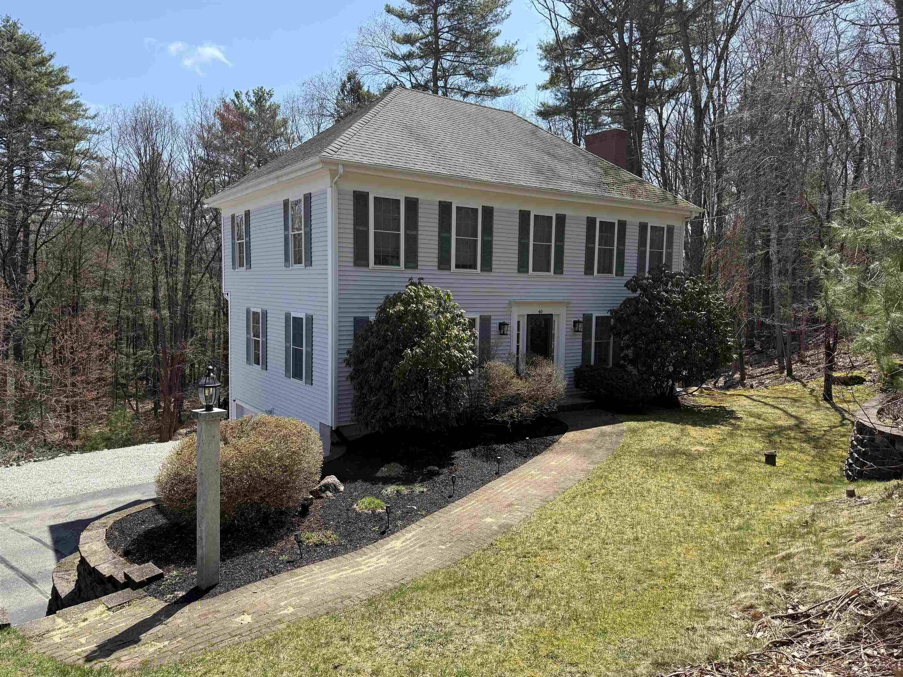 Bedford, NH 03110,40 Fairlane DR
