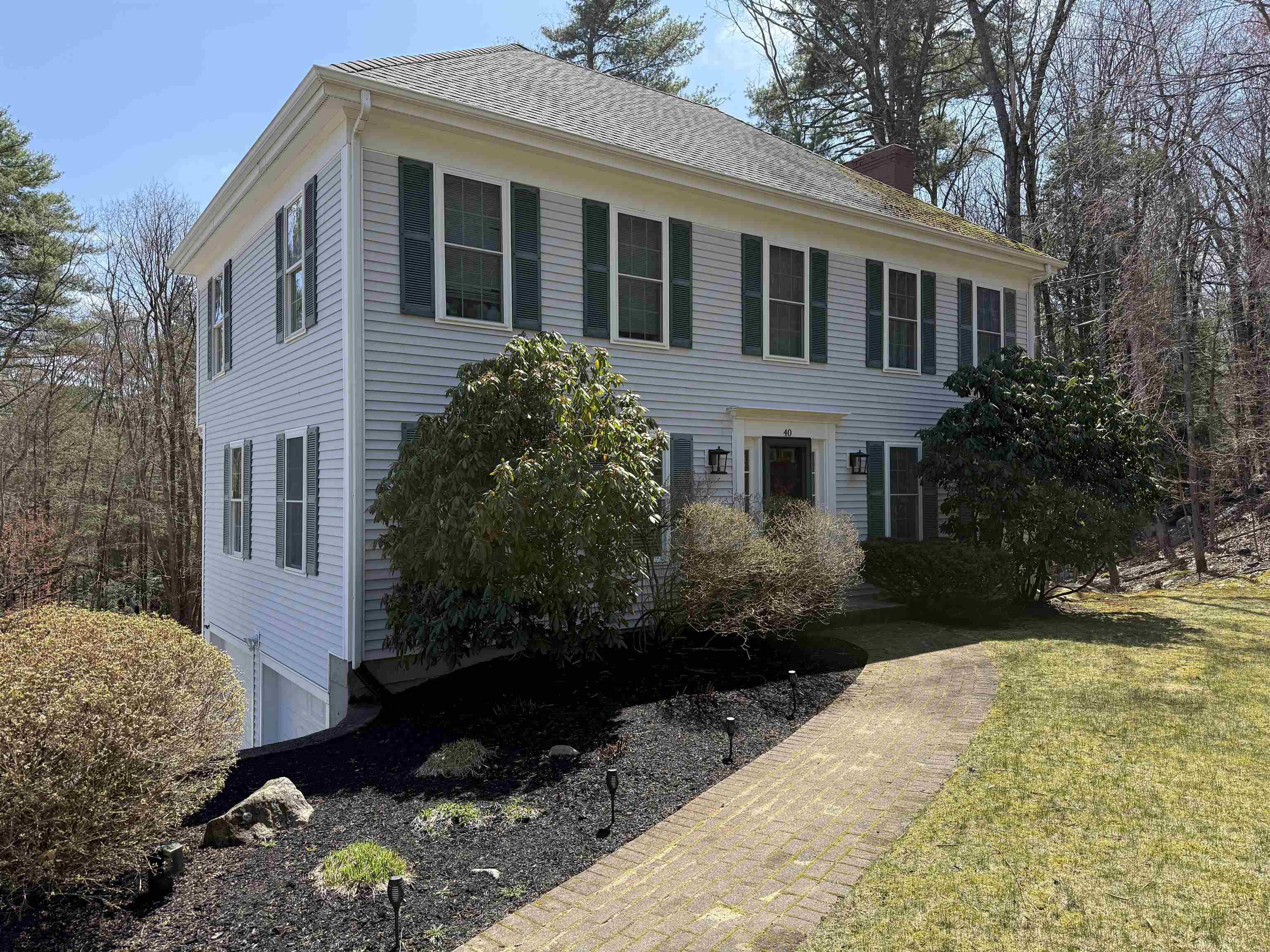 Bedford, NH 03110,40 Fairlane DR