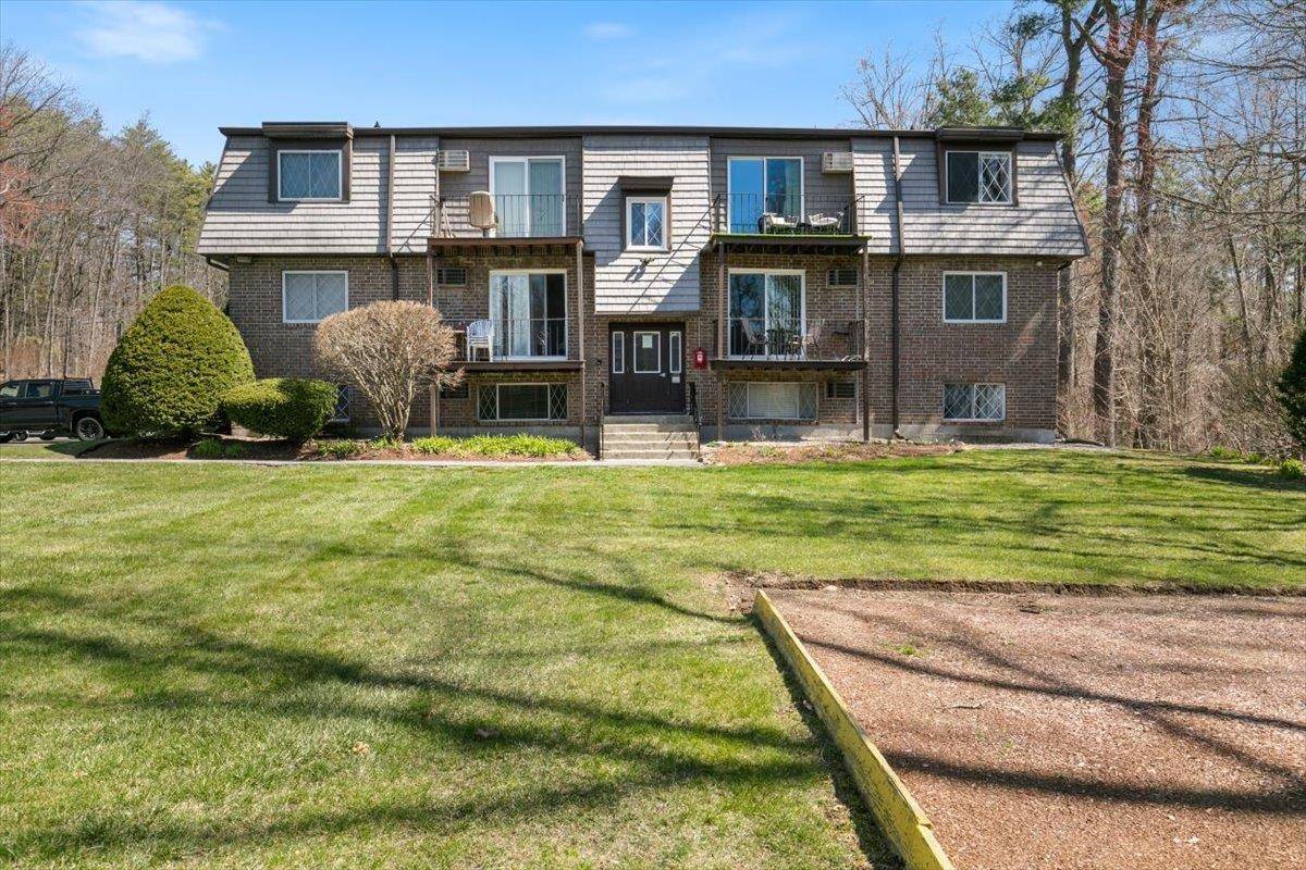 Derry, NH 03038,3 Pembroke DR #1