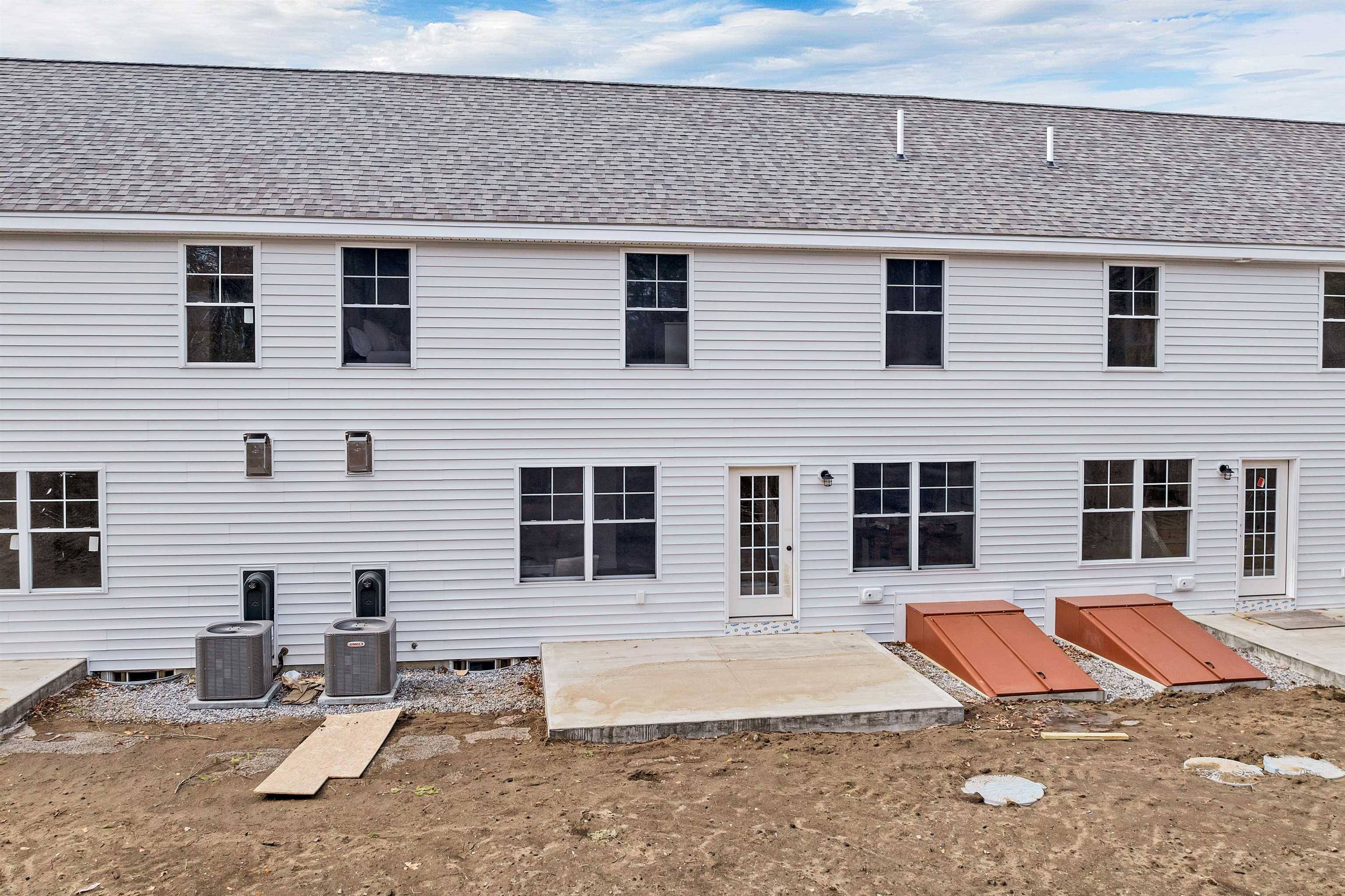 Litchfield, NH 03052,9-A Mustang DR #END UNIT-A