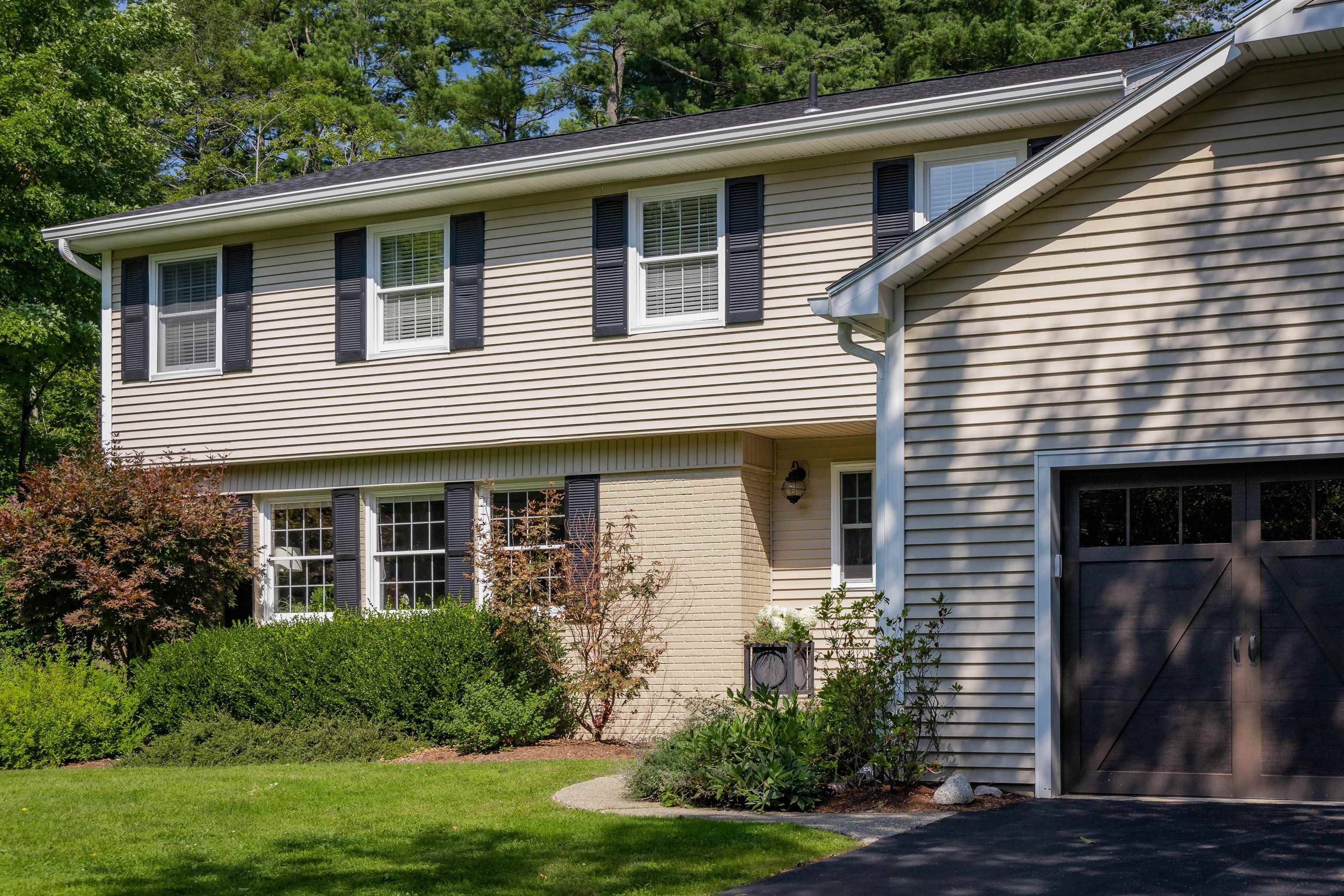 Shelburne, VT 05482,45 Woodbine RD