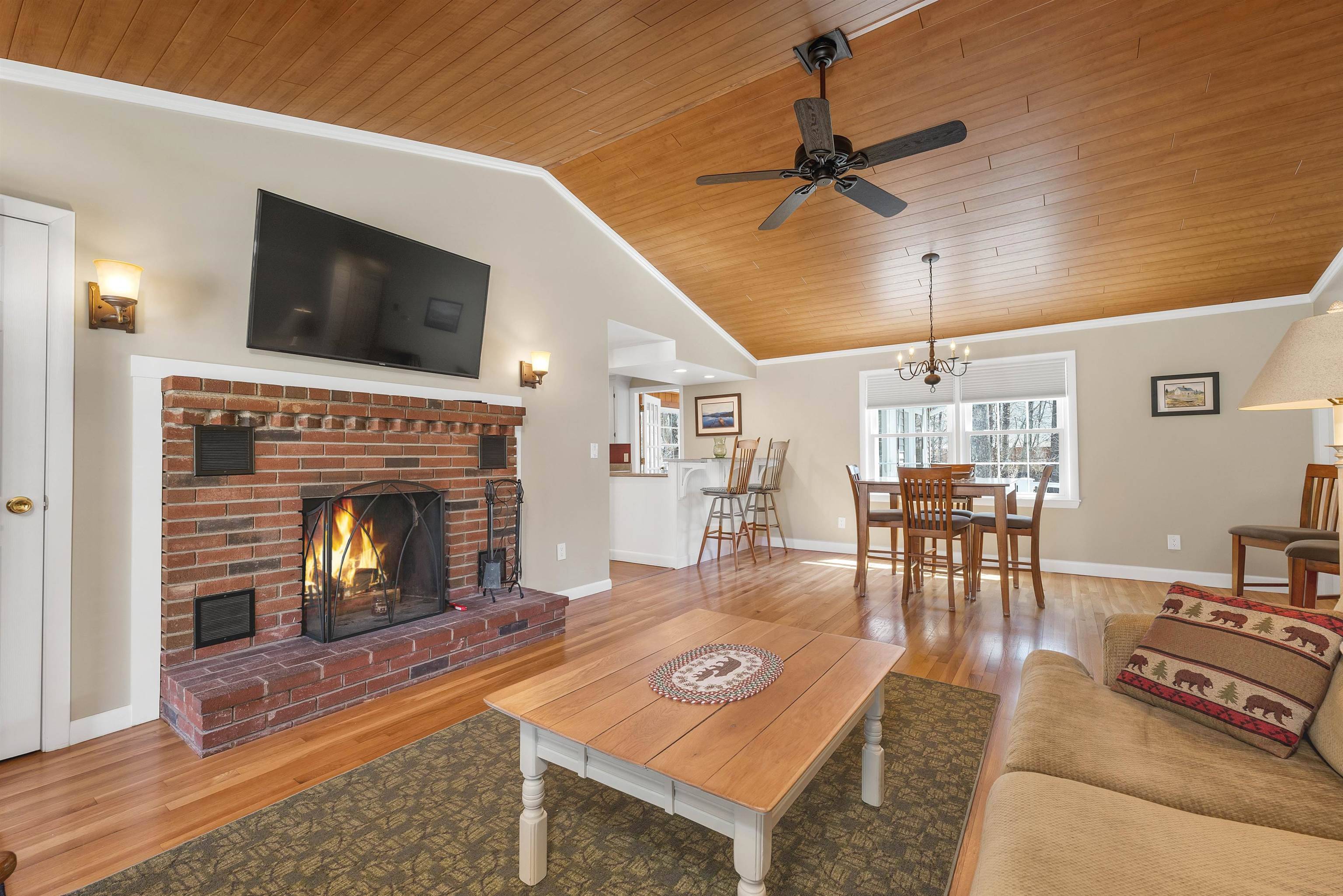 Wolfeboro, NH 03894,8 Port Wedeln RD