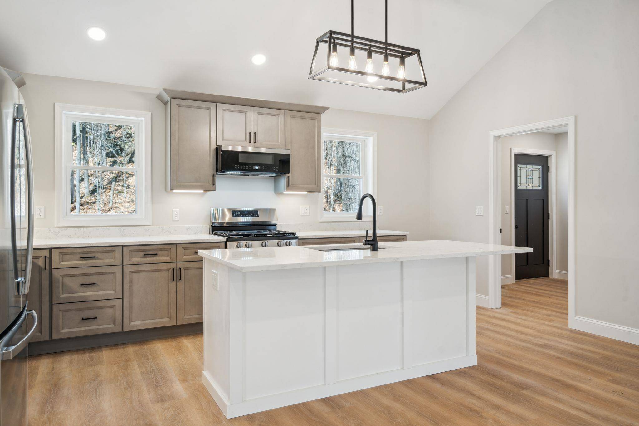 Tuftonboro, NH 03816,41 Valley RD