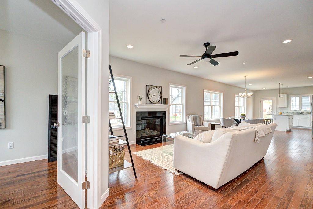 Pelham, NH 03076,9 Venus WAY #23