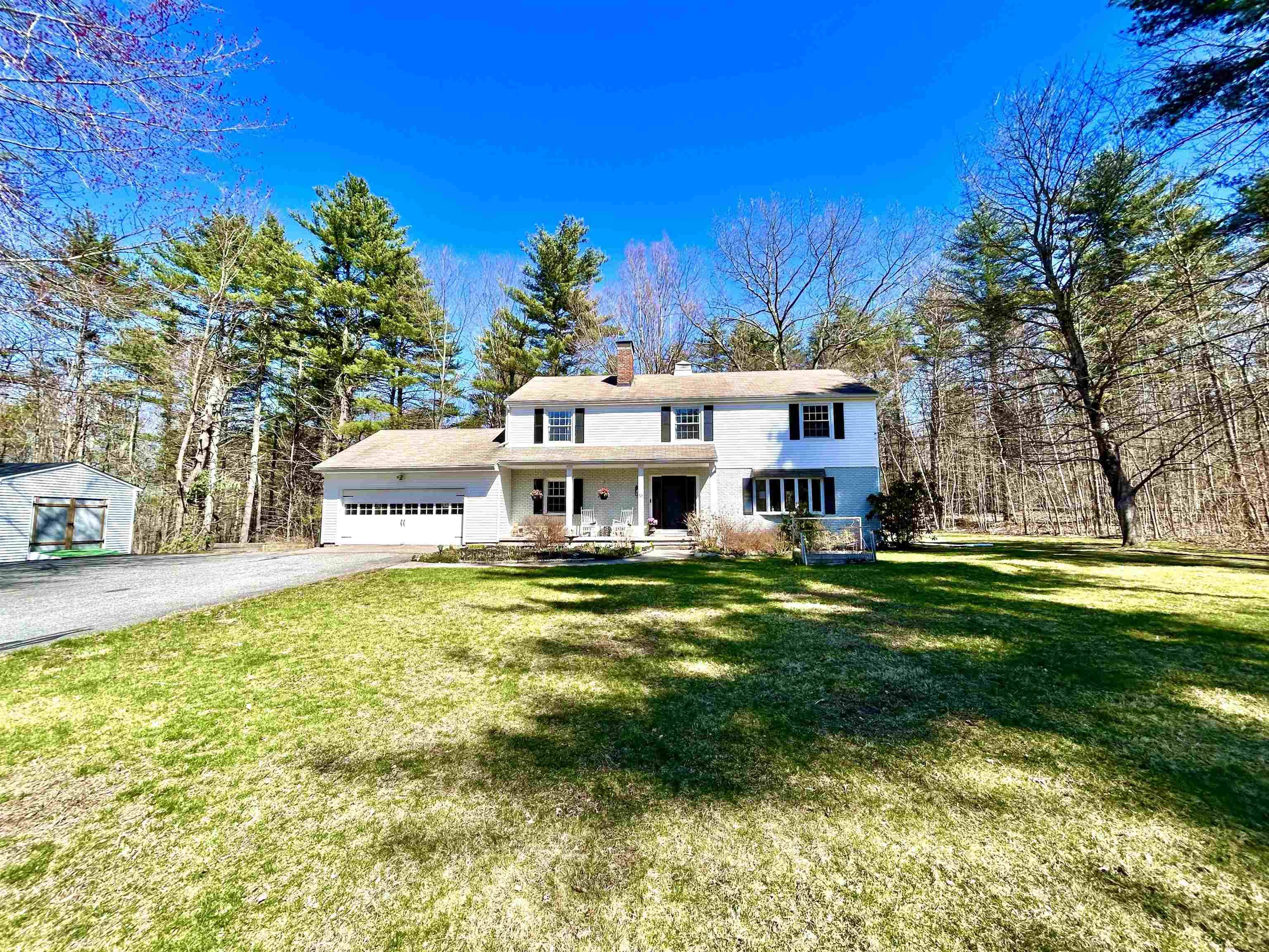 Stratham, NH 03885,16 Pinewood DR