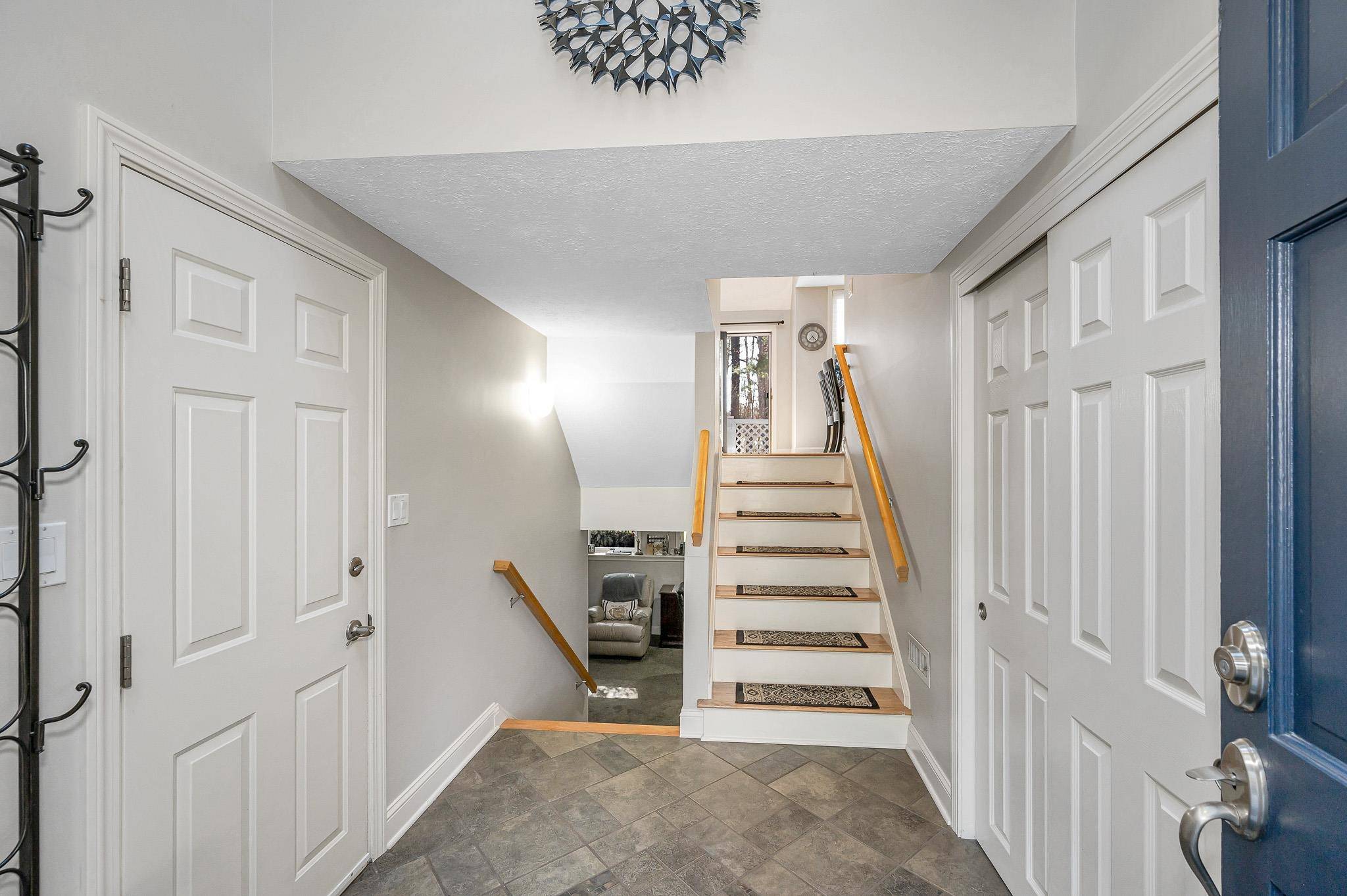Nashua, NH 03062,29 Goldfinch LN