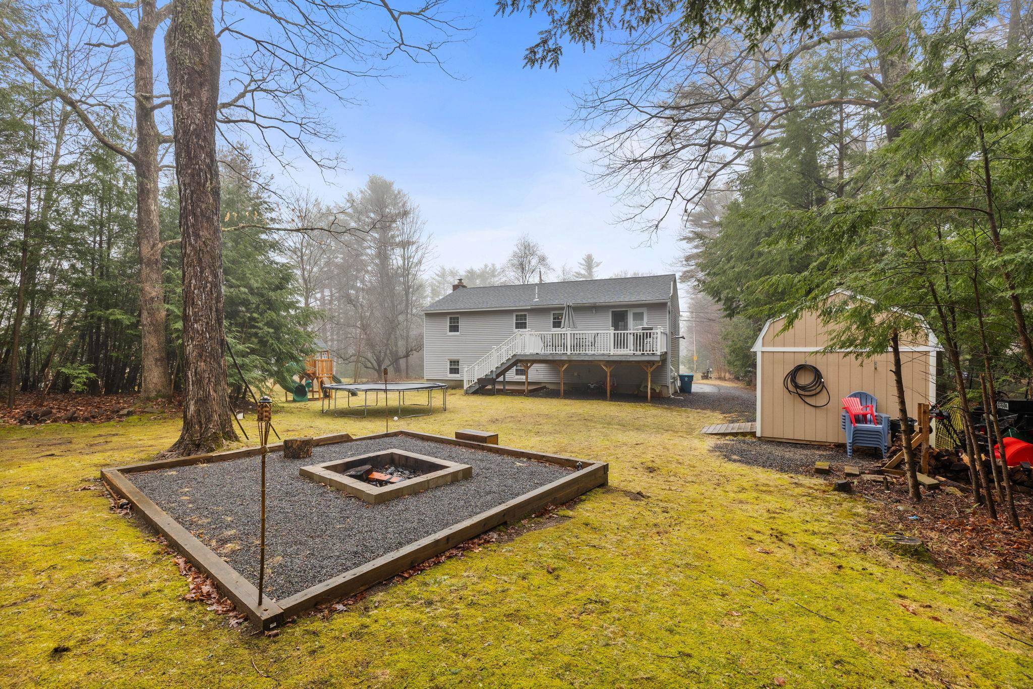 Derry, NH 03038,41 Walnut Hill RD
