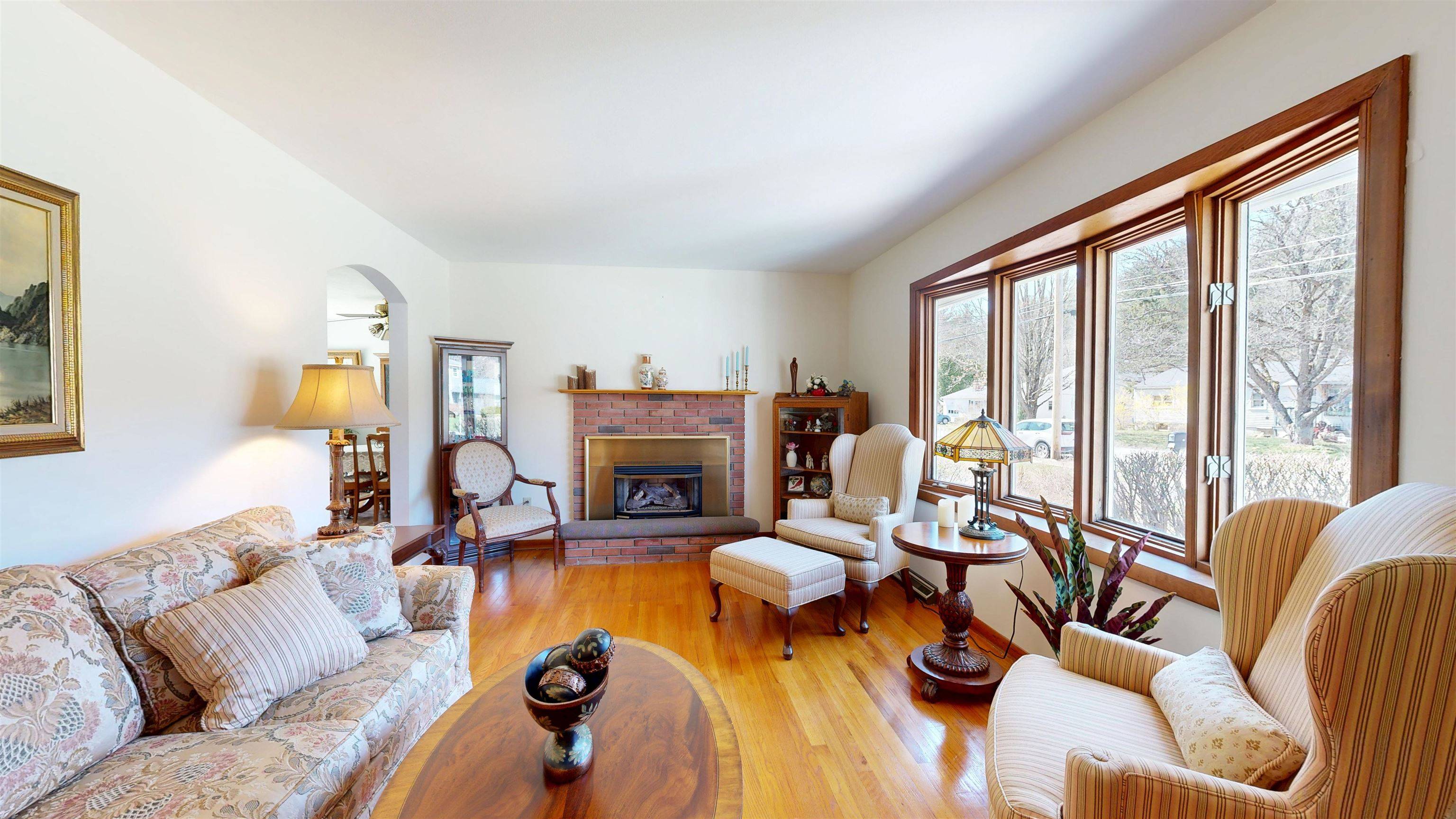 Essex, VT 05452,26 Foster RD