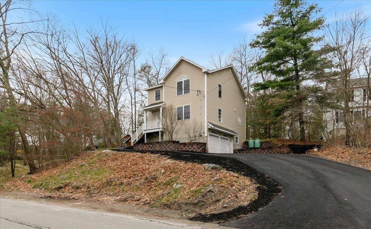 Salem, NH 03079,308 Shore DR
