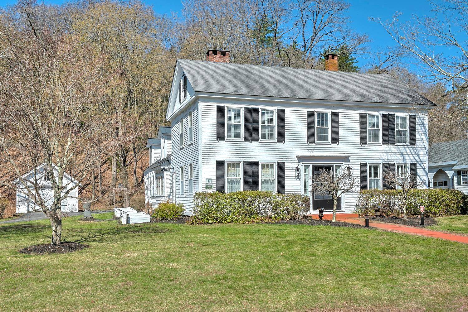 Walpole, NH 03608,16 Old Cheshire TPKE