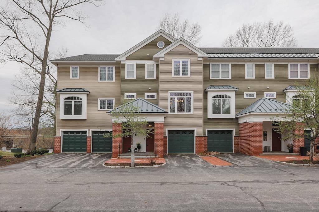 Manchester, NH 03101,141 Riverwalk WAY #5B