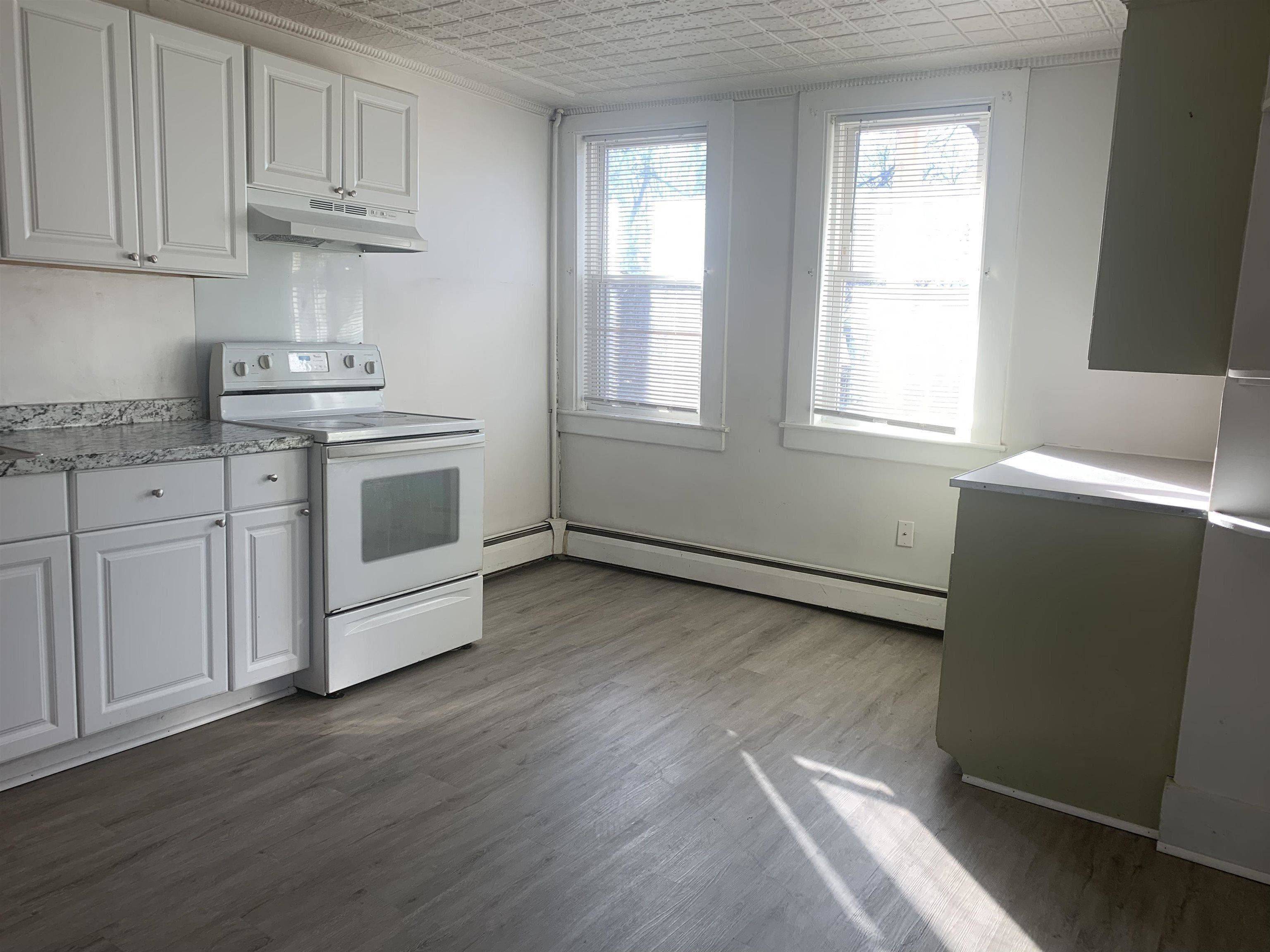 Somersworth, NH 03878,22 South ST
