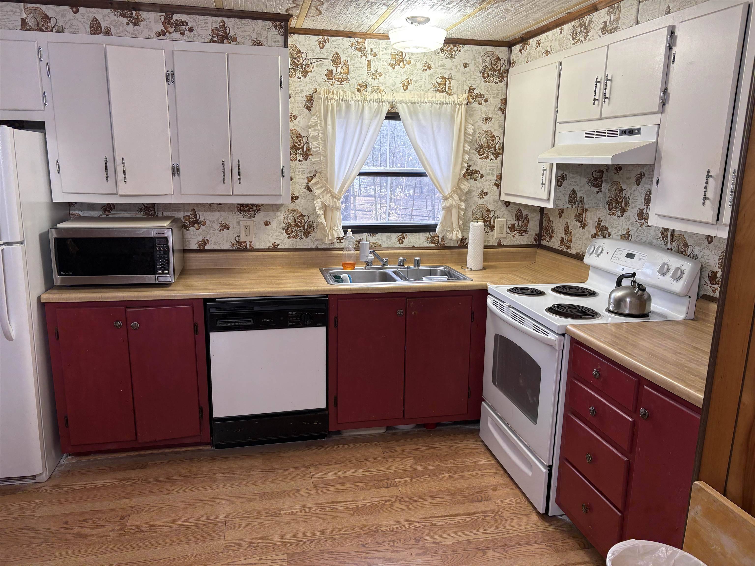 Plymouth, NH 03264,5 Pine DR