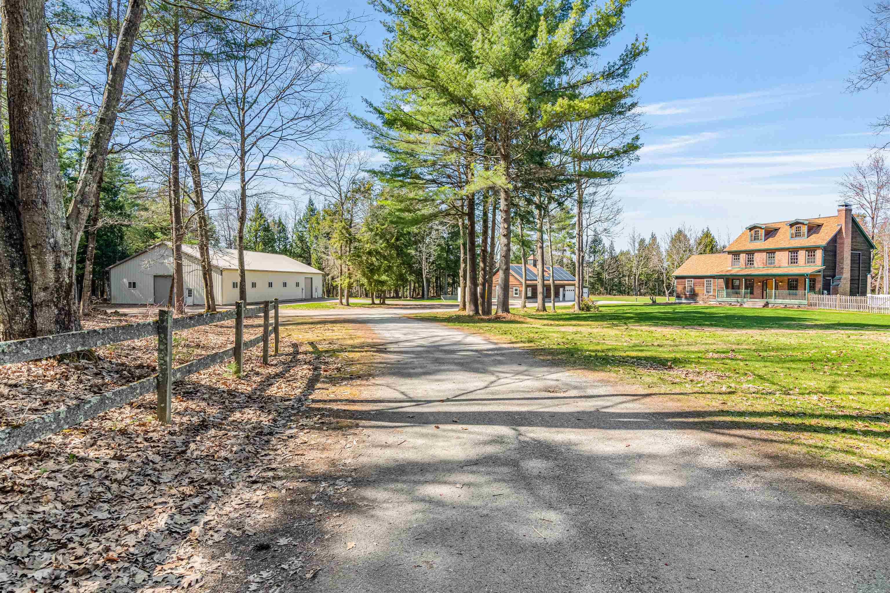 Milton, VT 05468,5 Pine Harbor RD