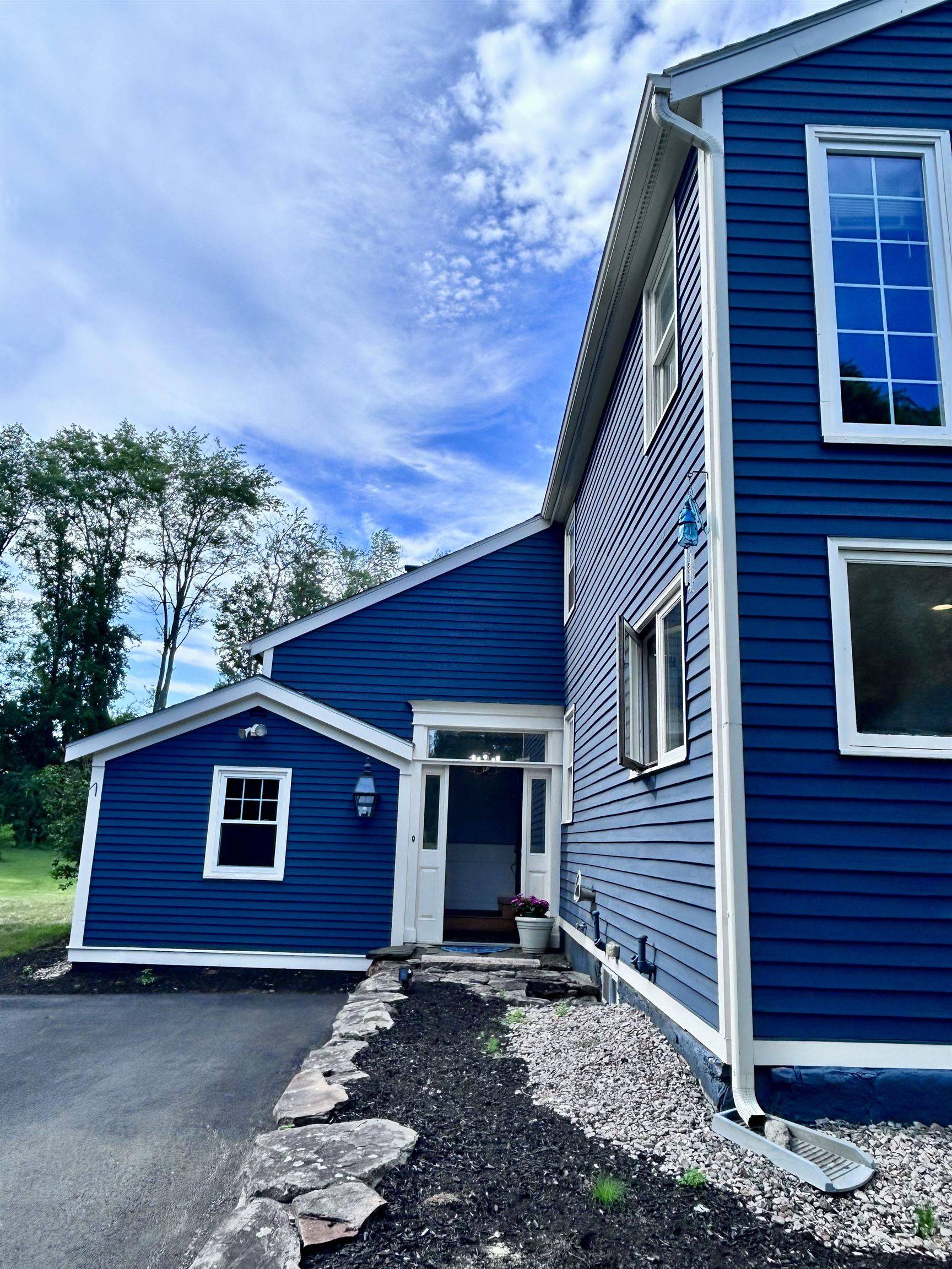 Kingston, NH 03848,70 Exeter RD