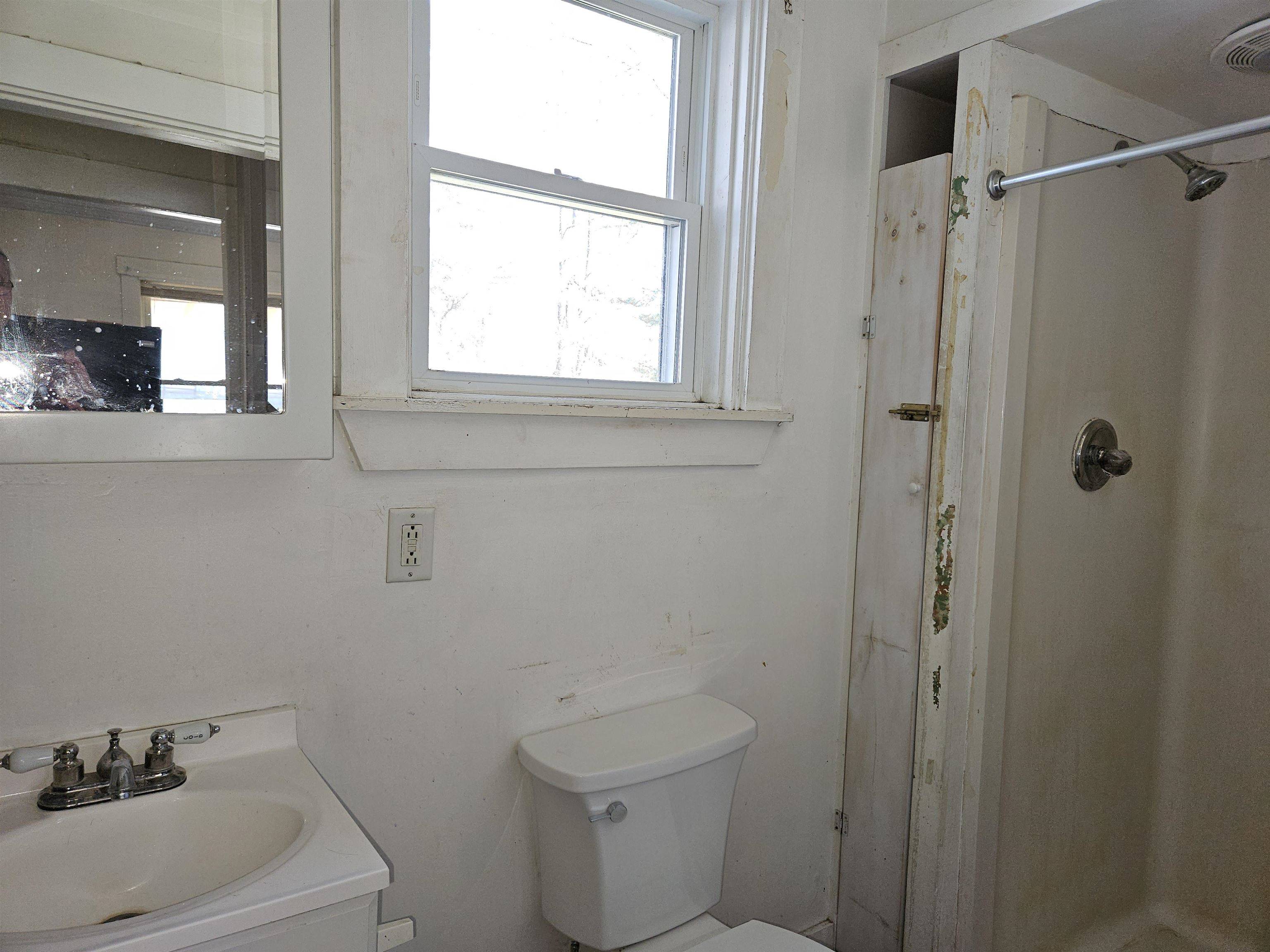 654 Us Route 5 Hartland, VT 05052