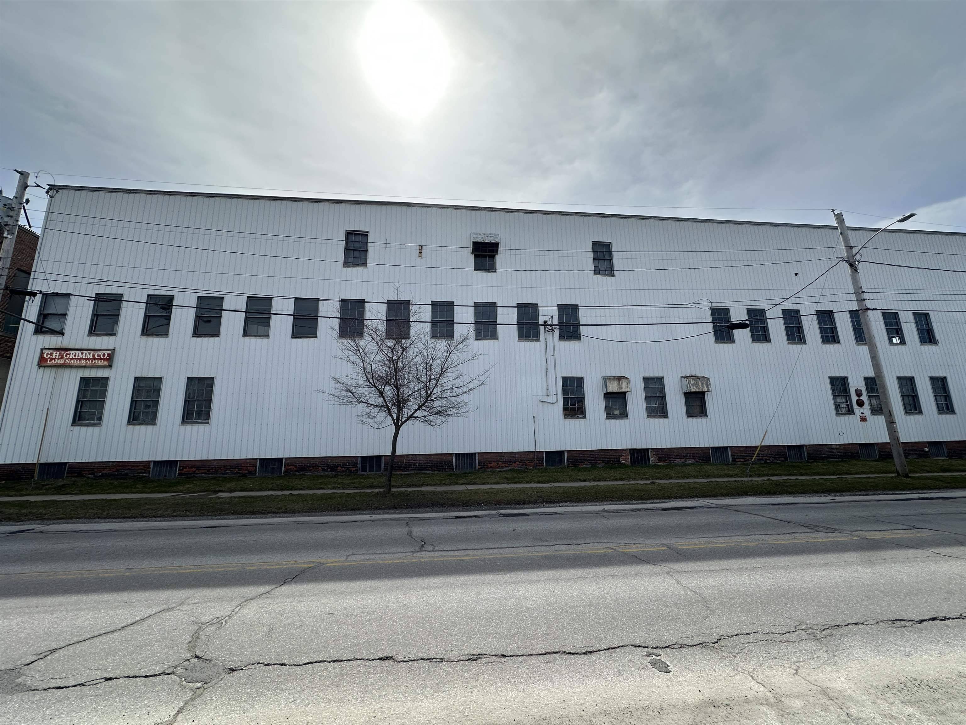 Rutland City, VT 05701,2 Pine ST
