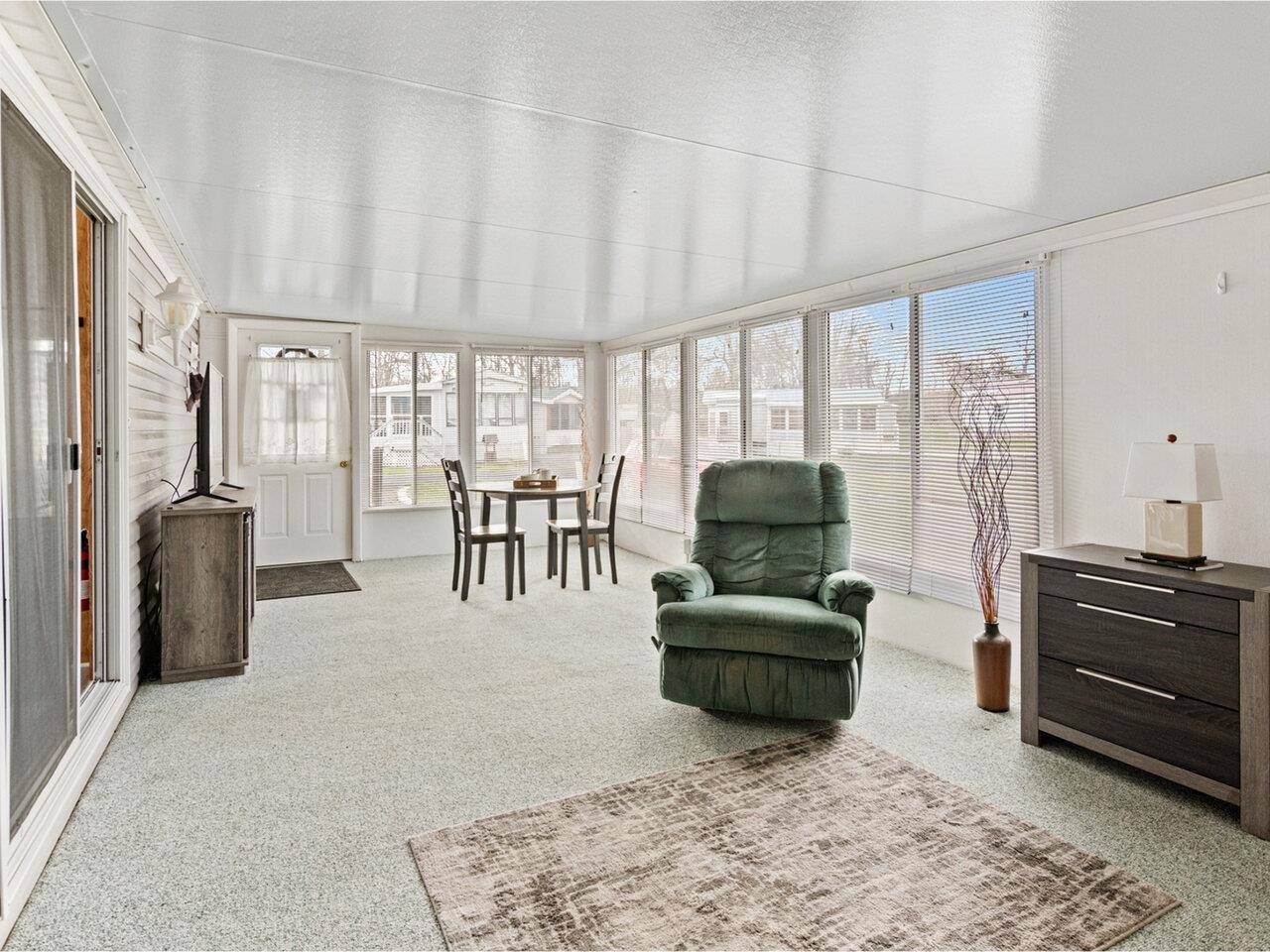 South Hero, VT 05486,41 Island CIR