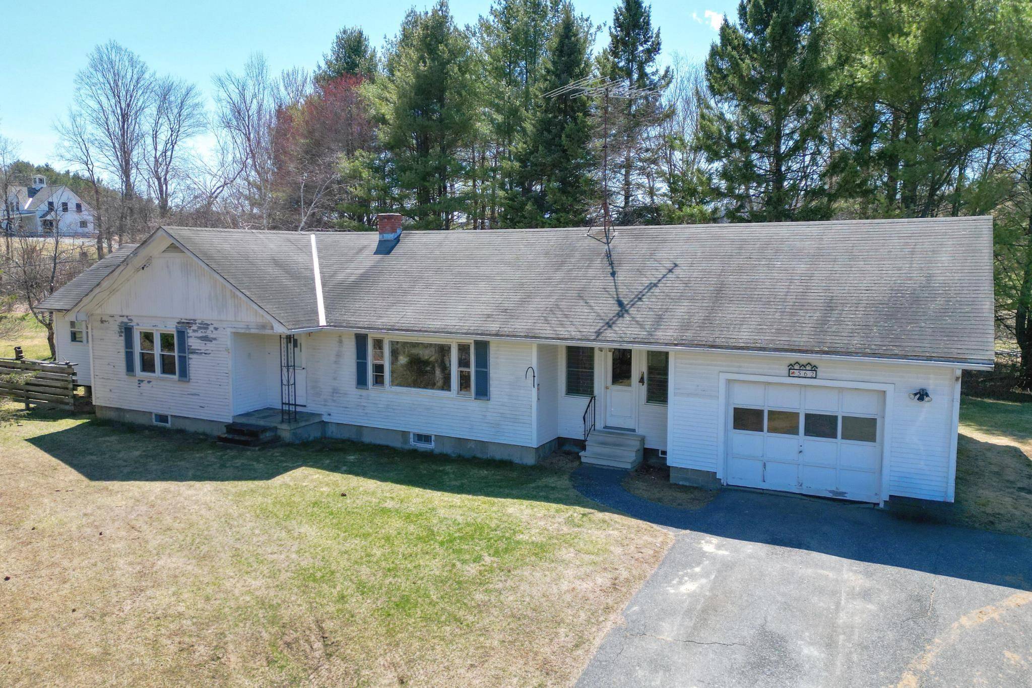 Hartford, VT 05001-2131,562 Quechee West Hartford RD