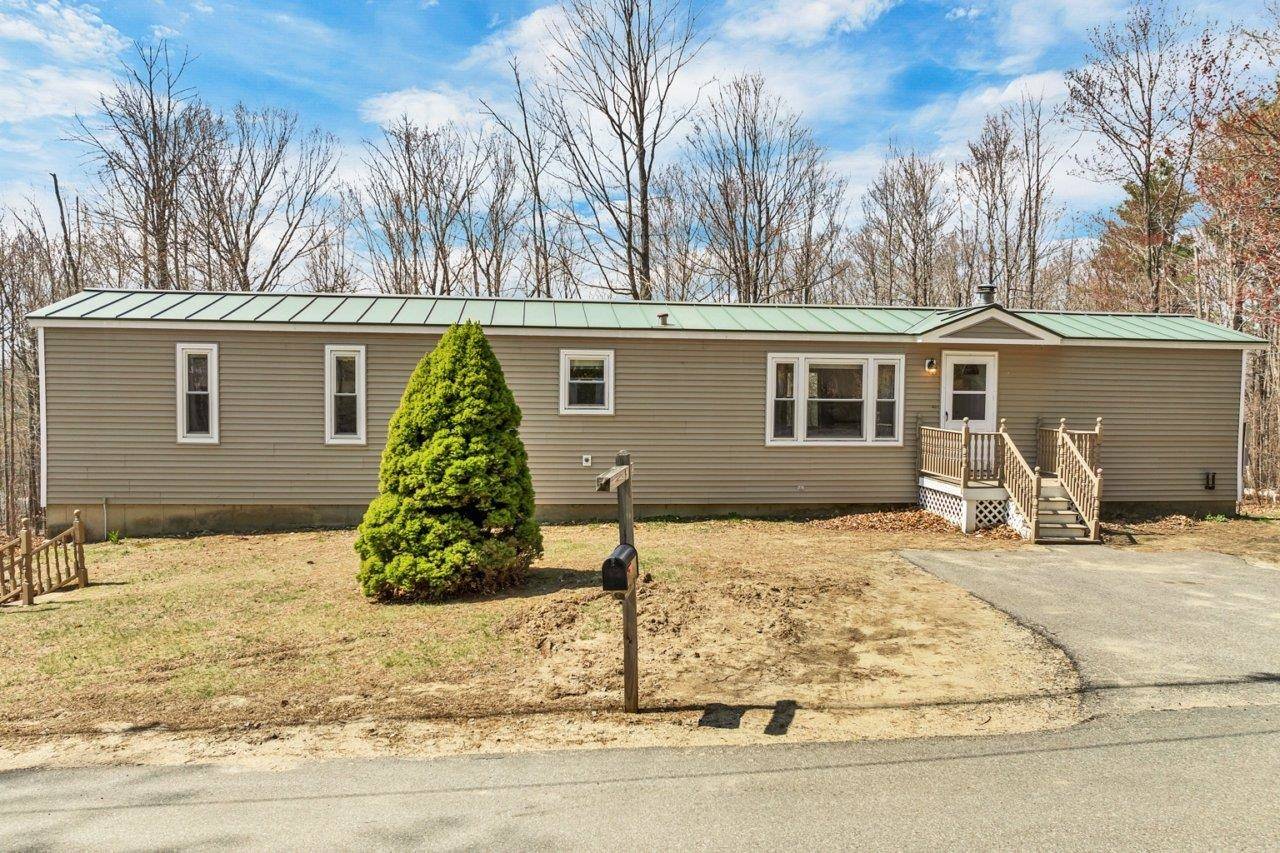 Meredith, NH 03253,8 Sunset Hill RD