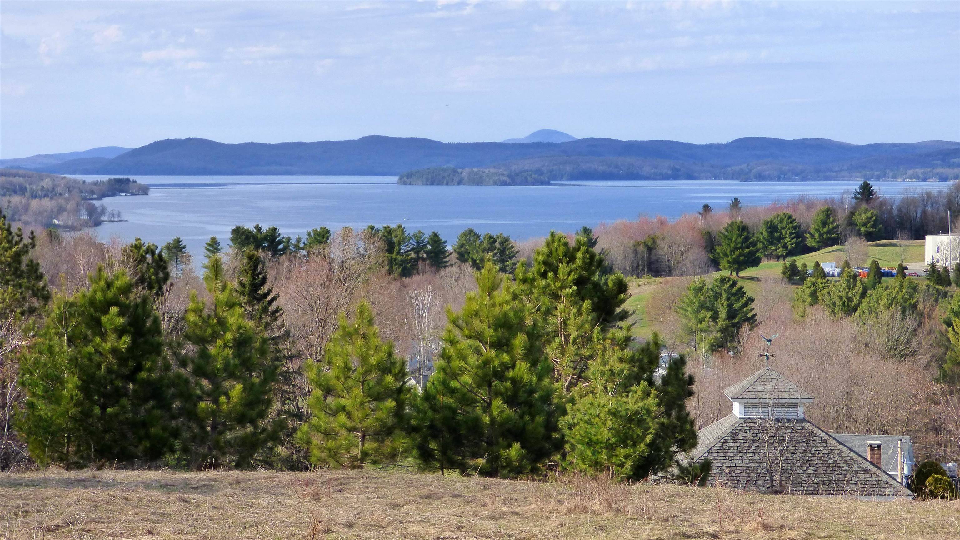 Newport City, VT 05855,51 Hartley LN