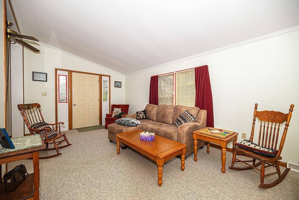 Loudon, NH 03263,2 Elm PL