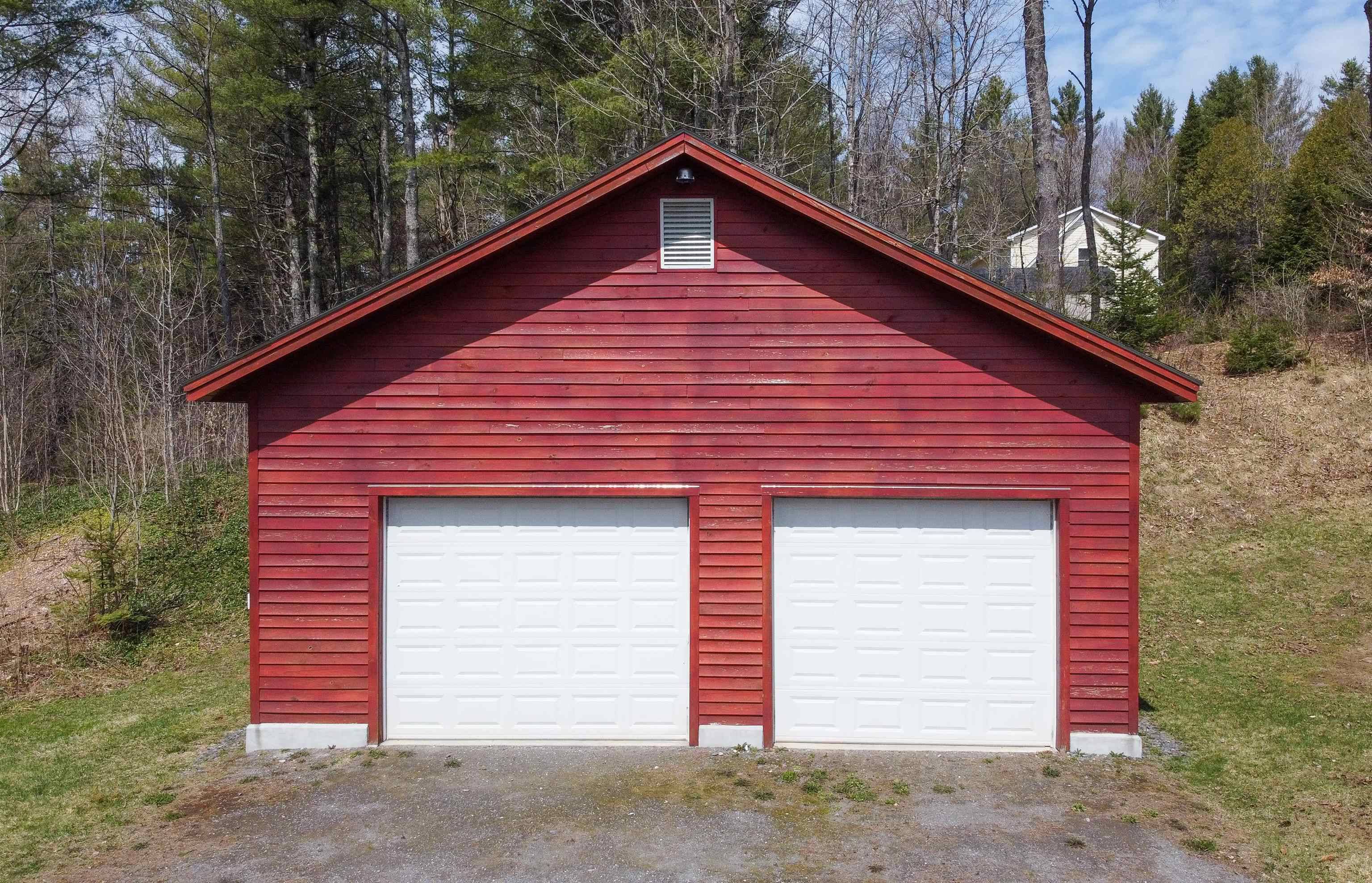 Cabot, VT 05647,3 Cross RD