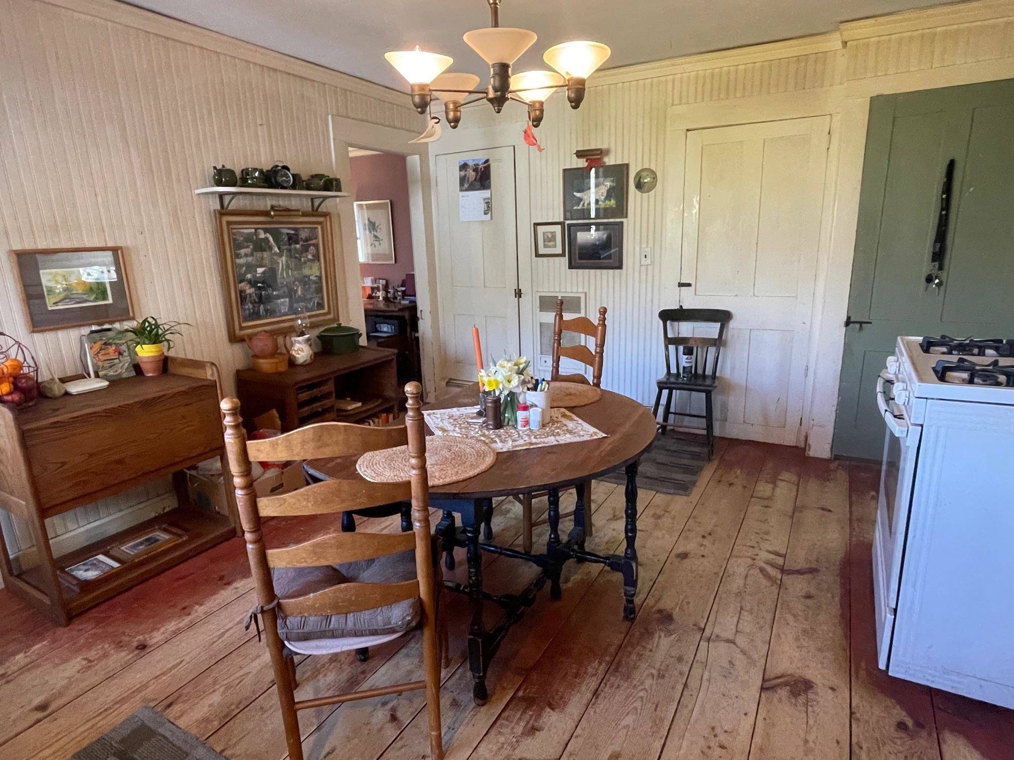Newbury, VT 05058,668 Urquhart RD