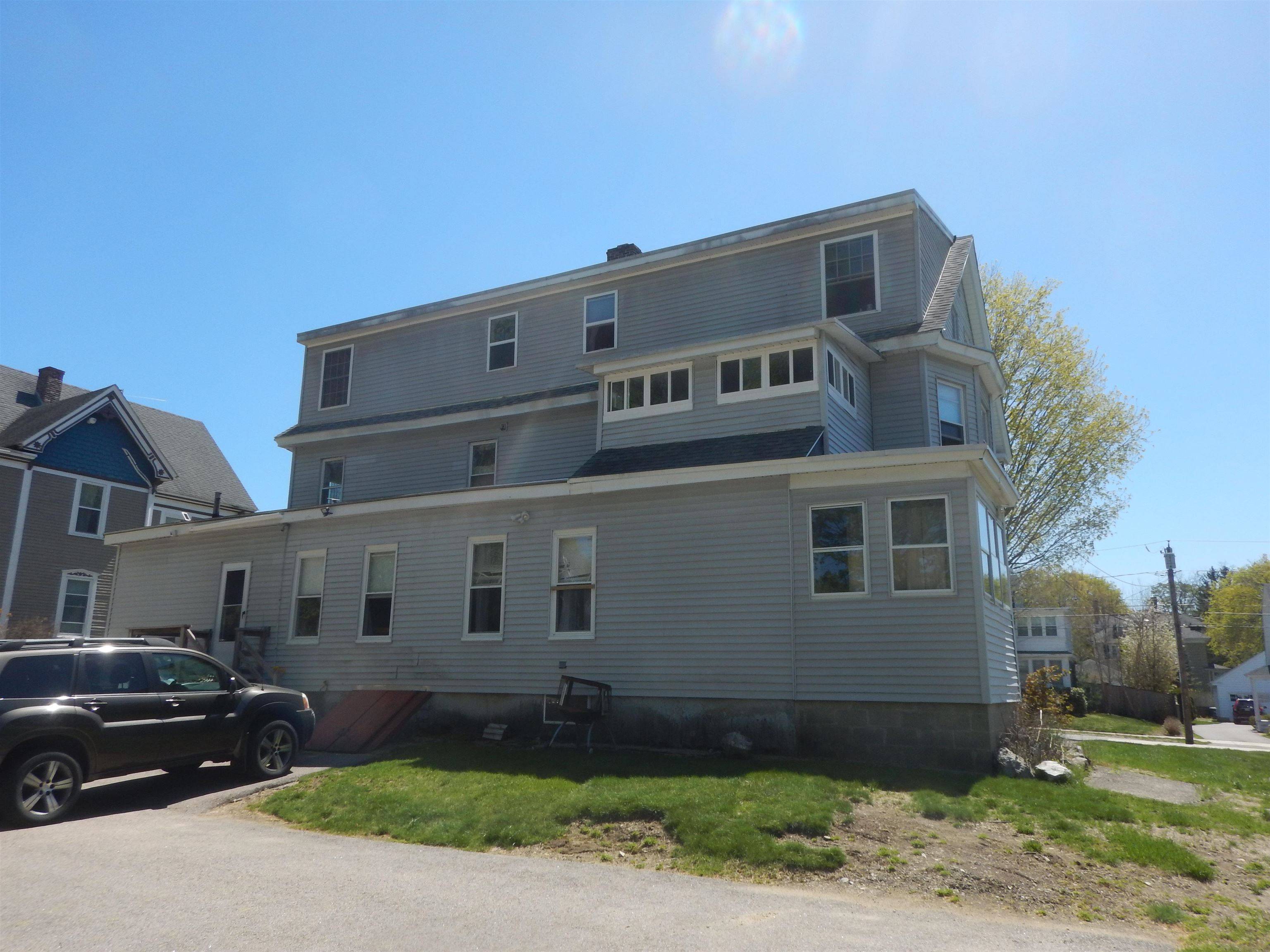Nashua, NH 03064,15 HALL AVE