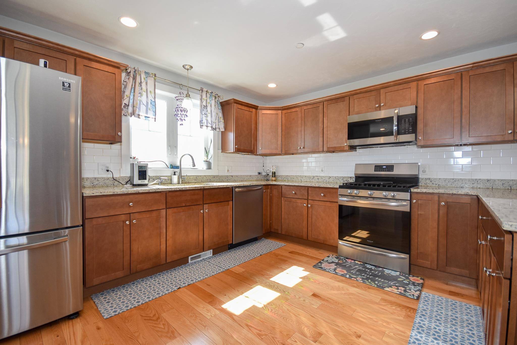 Somersworth, NH 03878,94 Stillwater CIR #11