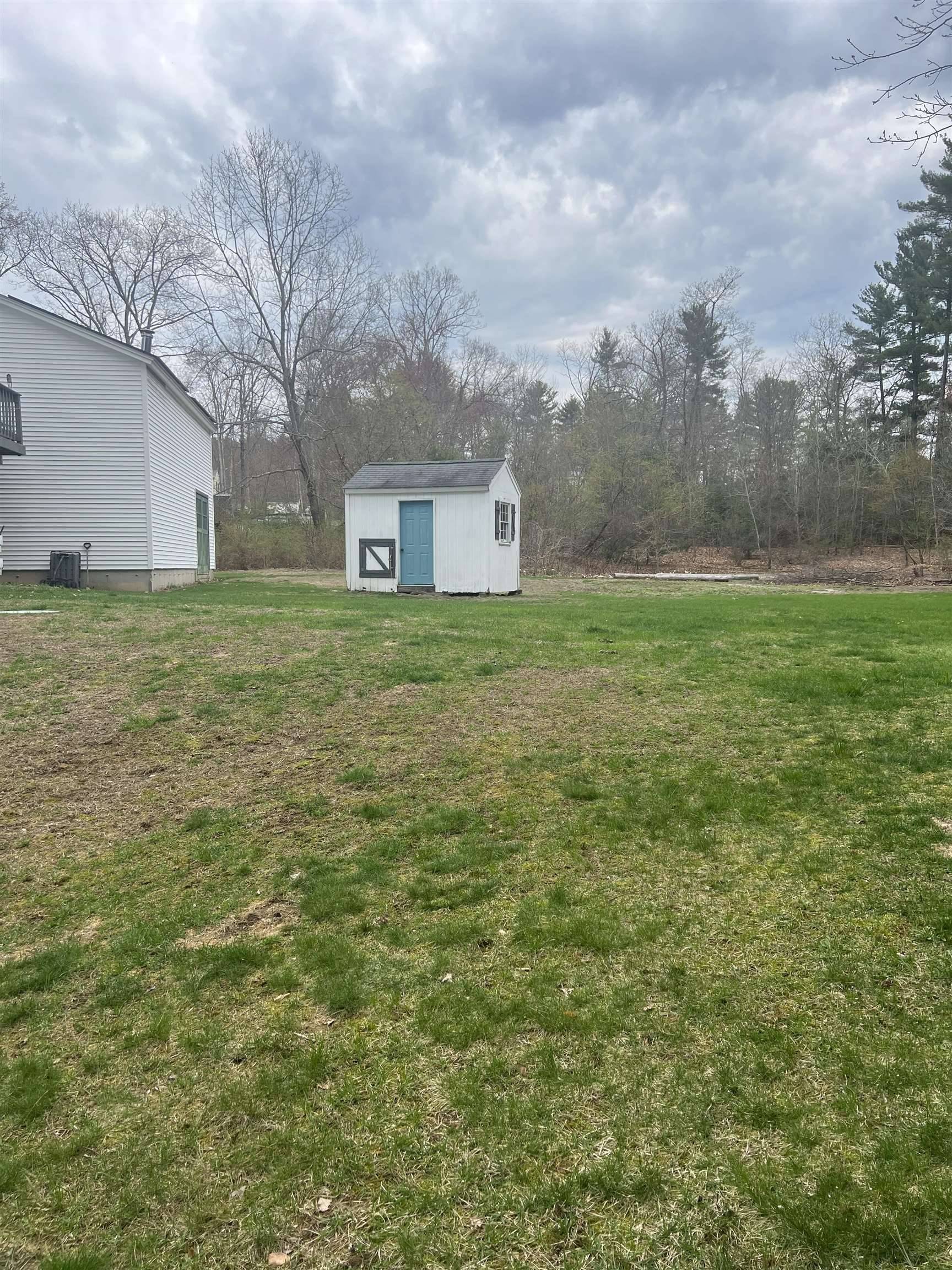 Londonderry, NH 03053,11 Ross DR