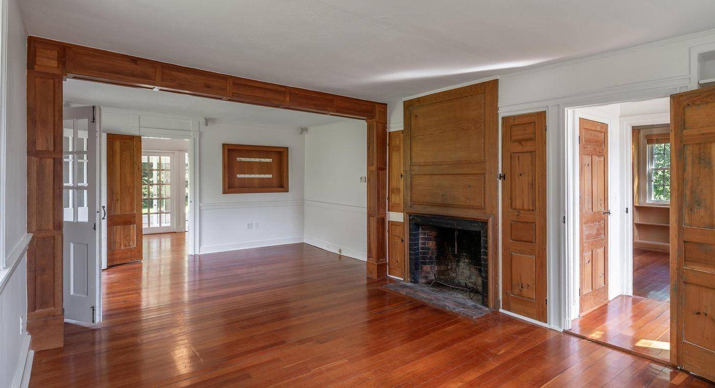 258 River RD Eliot, ME 03903