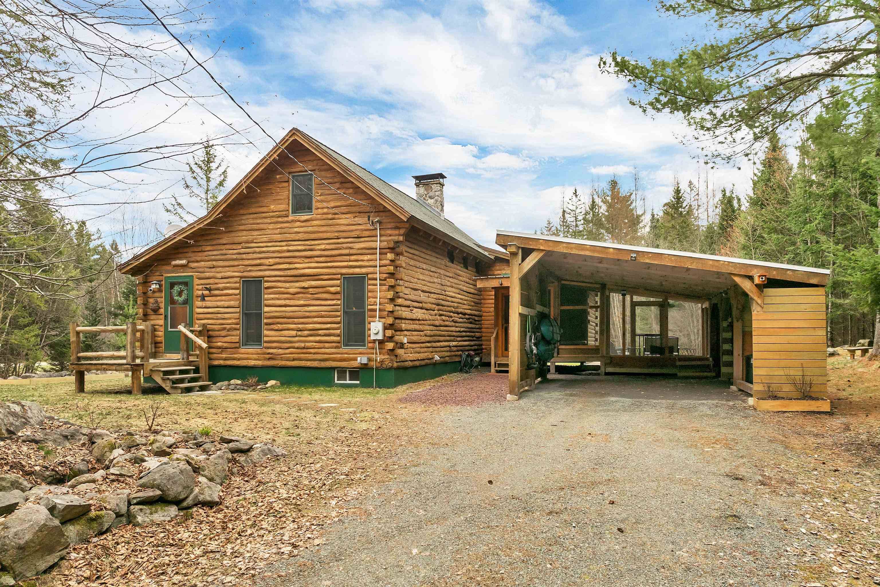 Northumberland, NH 03582,10 Longview DR