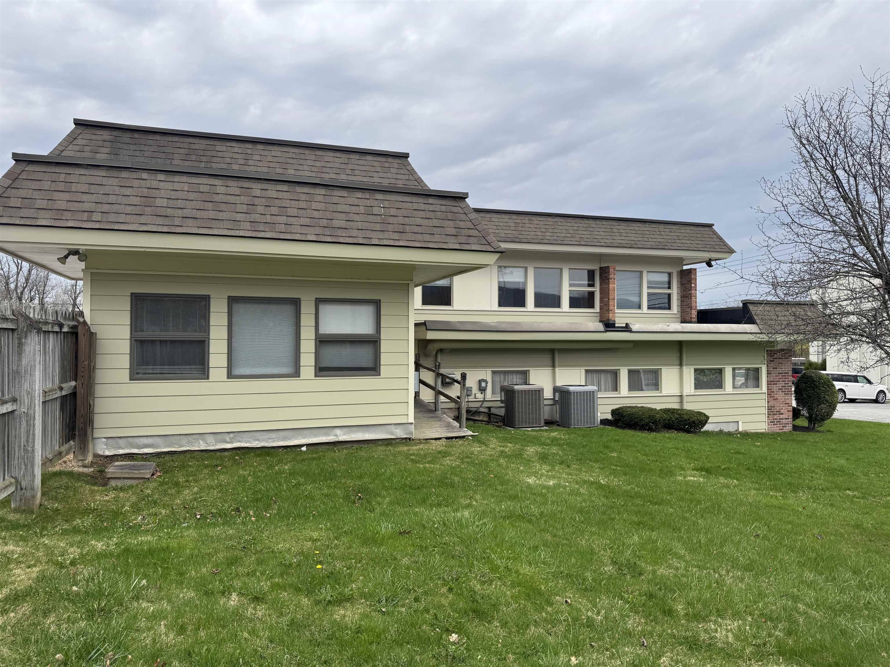 Rutland City, VT 05701,98 Allen ST