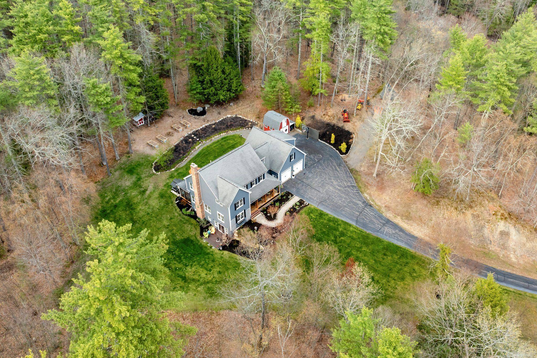 Amherst, NH 03031,7 Carol Ann LN