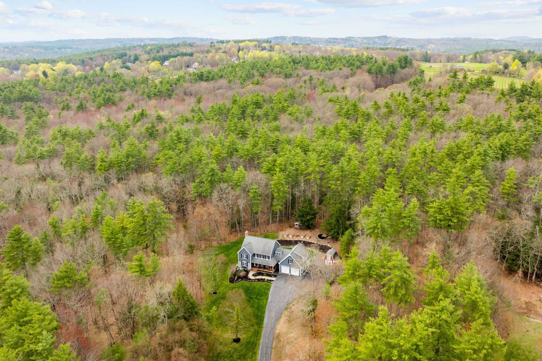 Amherst, NH 03031,7 Carol Ann LN