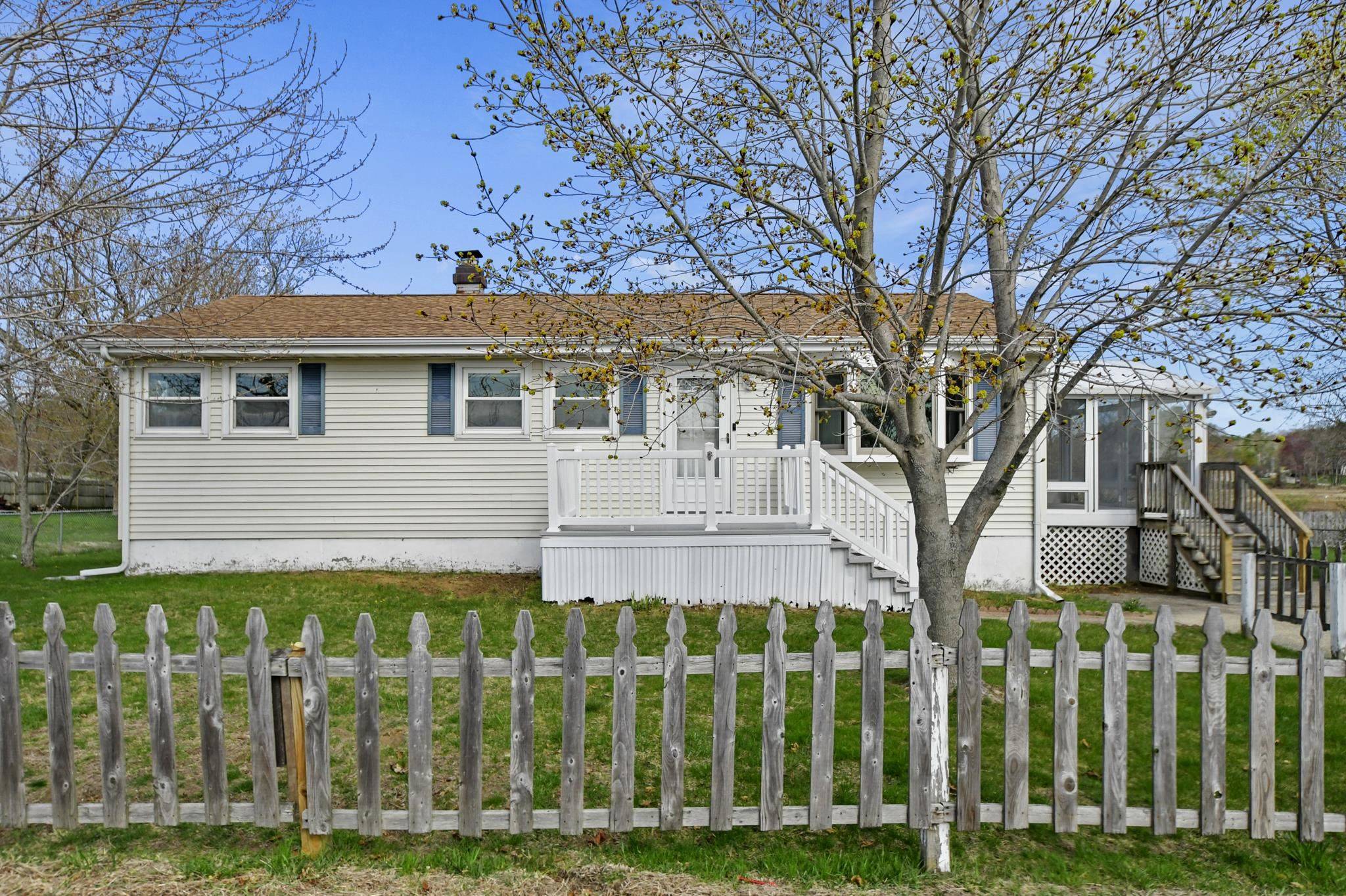 Seabrook, NH 03874,275 Walton RD