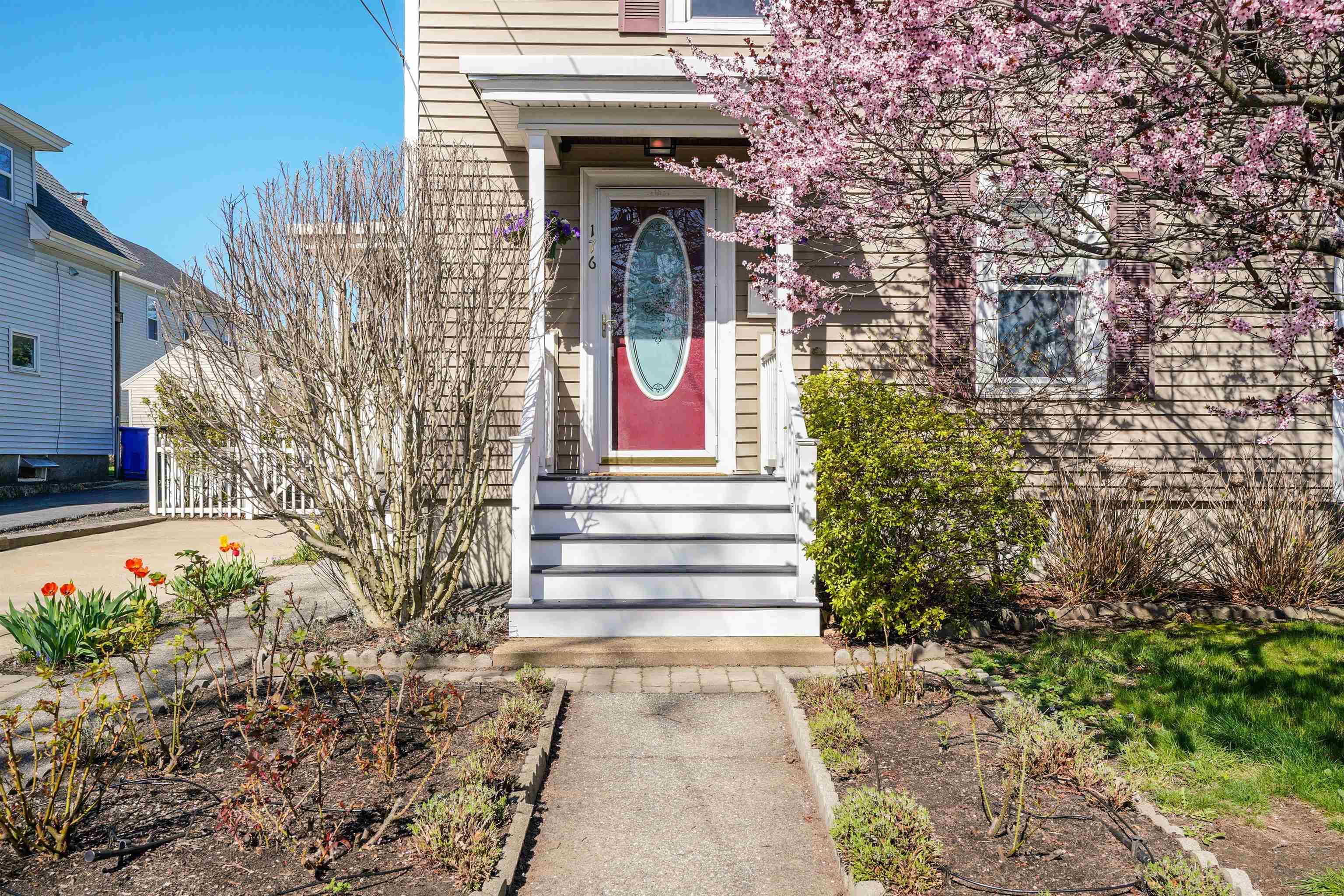 Manchester, NH 03103,176 Cypress ST