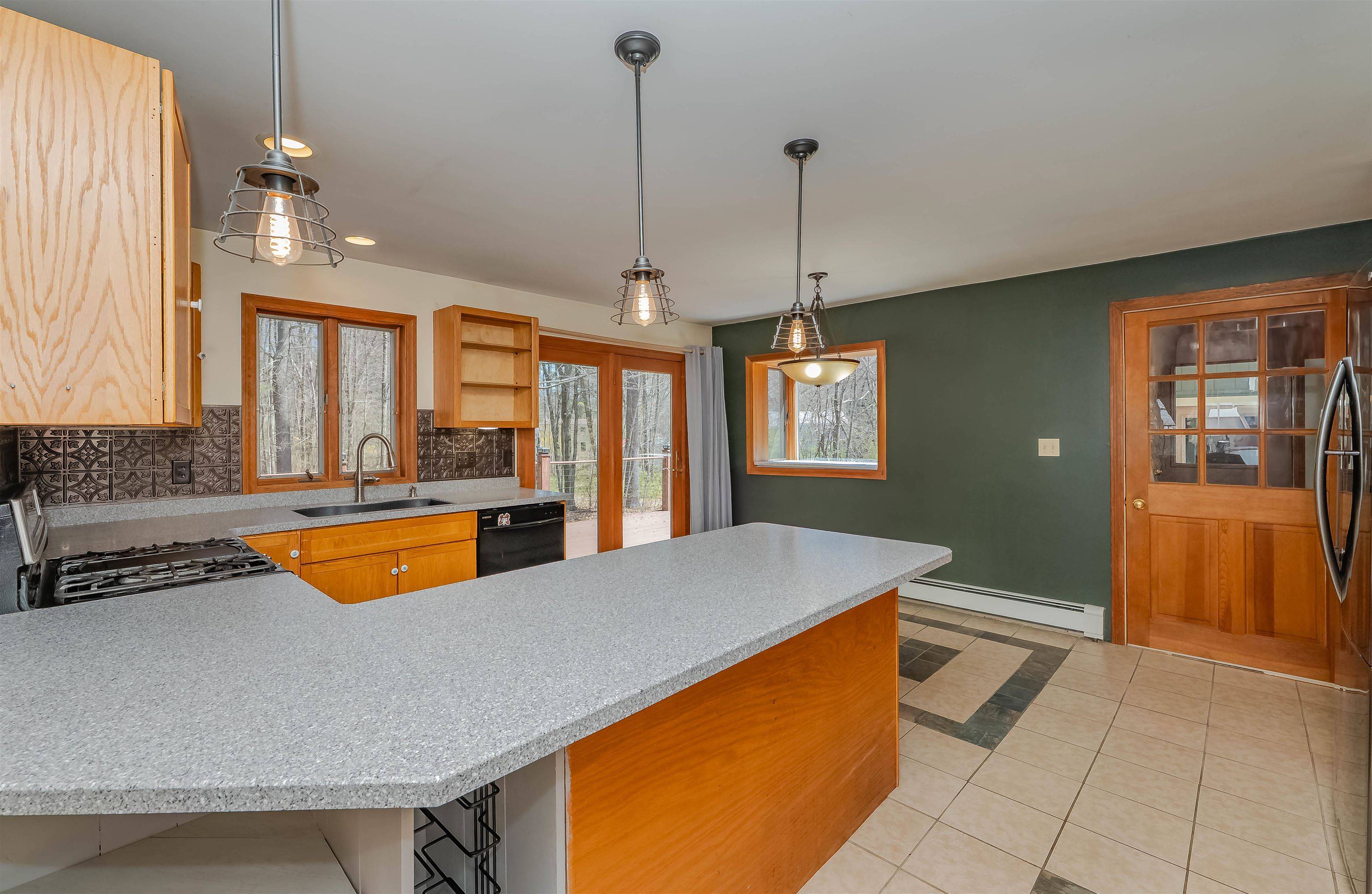 Somersworth, NH 03878,205 Blackwater RD