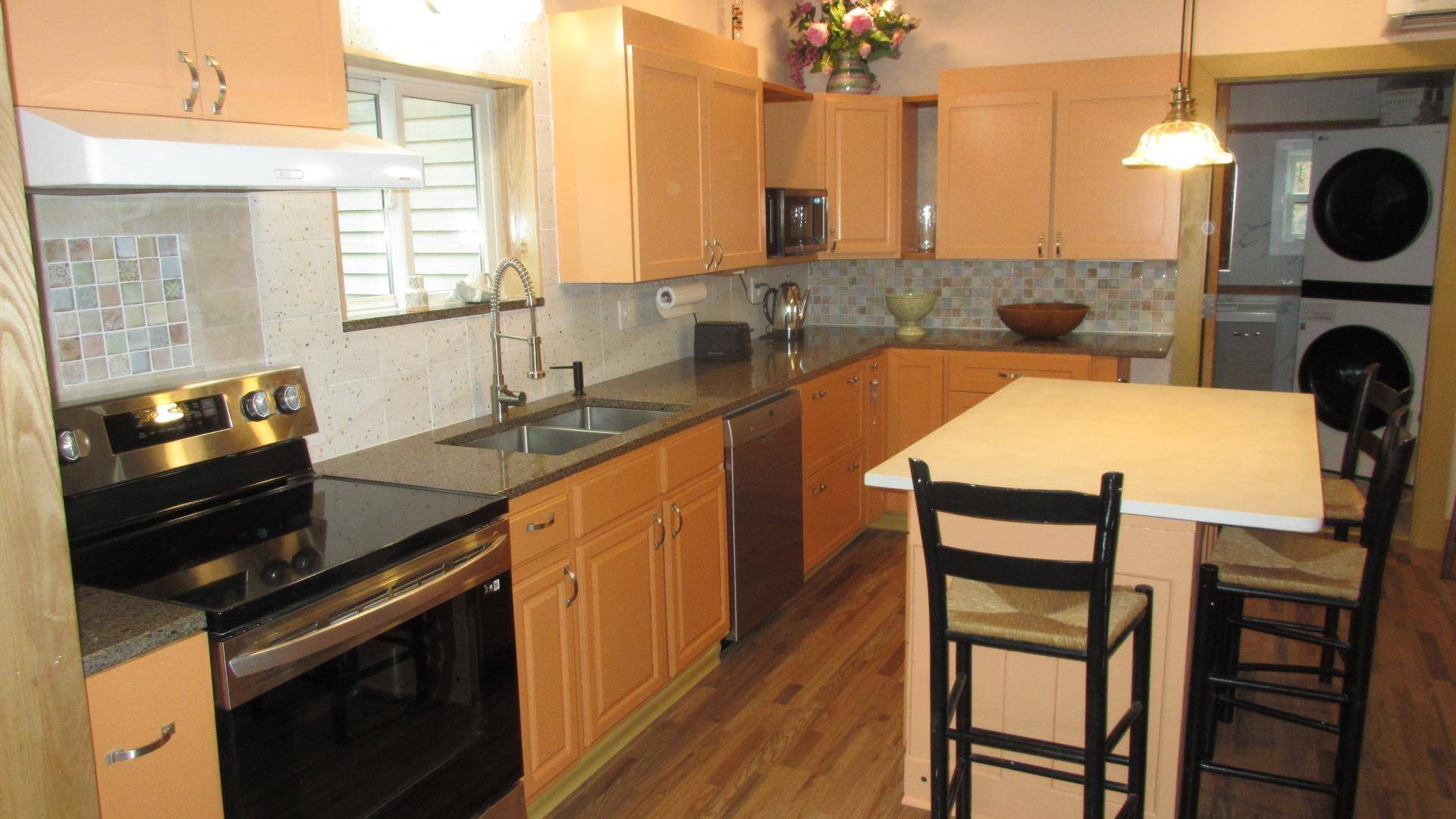 Barre City, VT 05461,30 Lawrence AVE