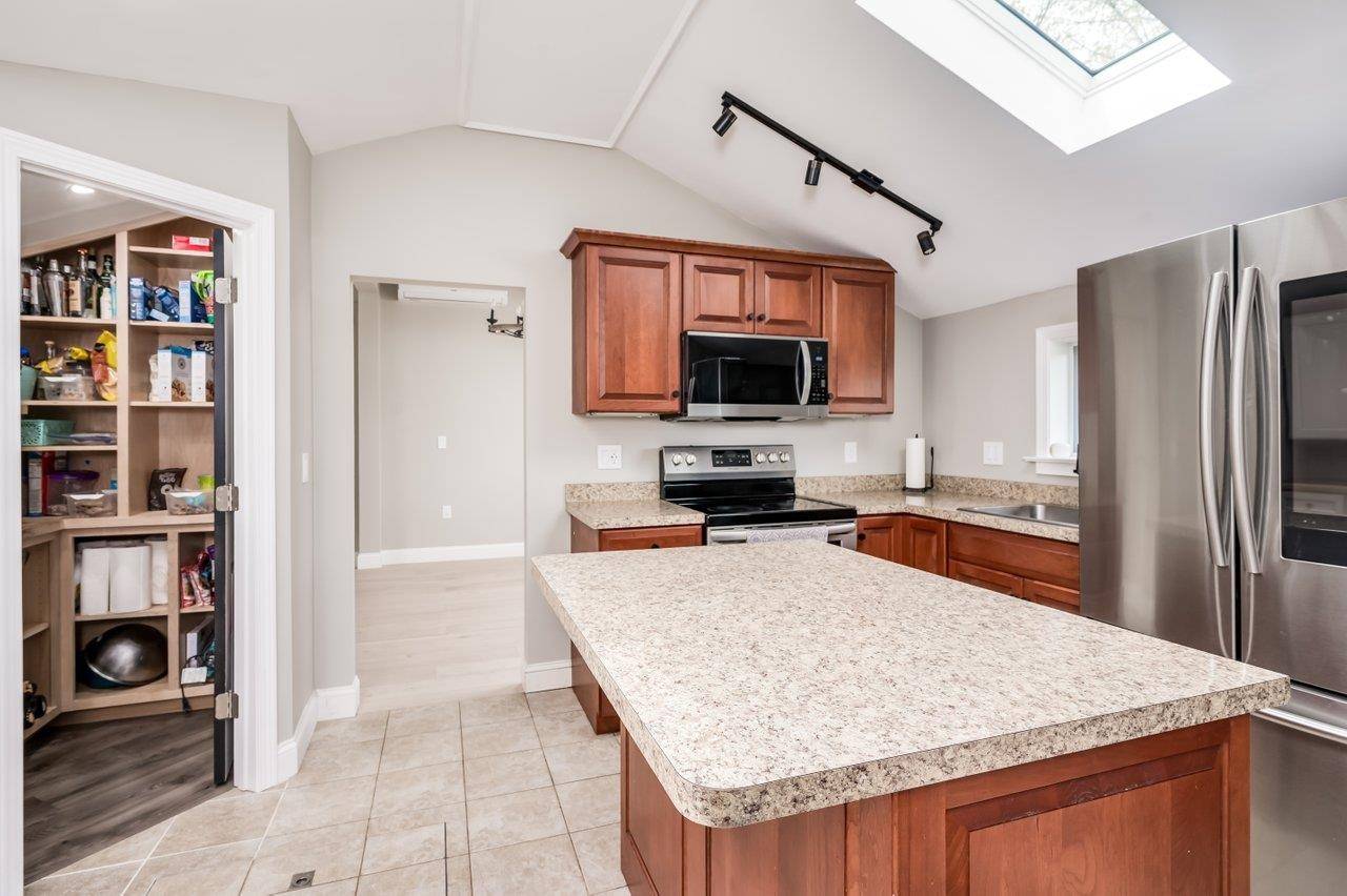 11 Post RD North Hampton, NH 03862