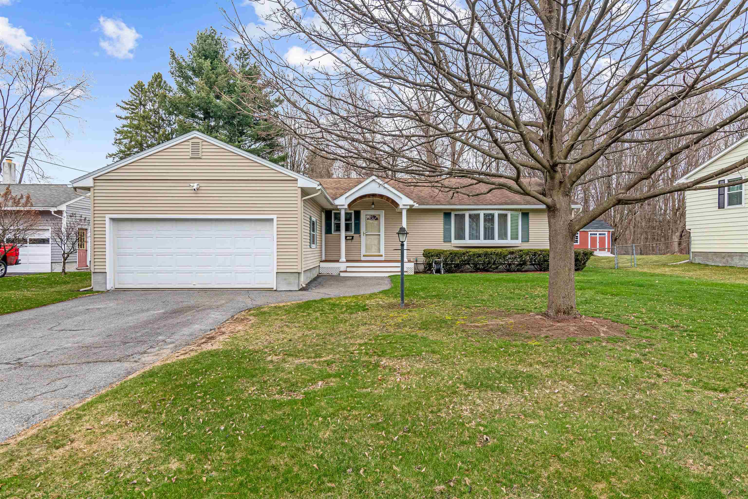 South Burlington, VT 05403,132 Laurel Hill DR