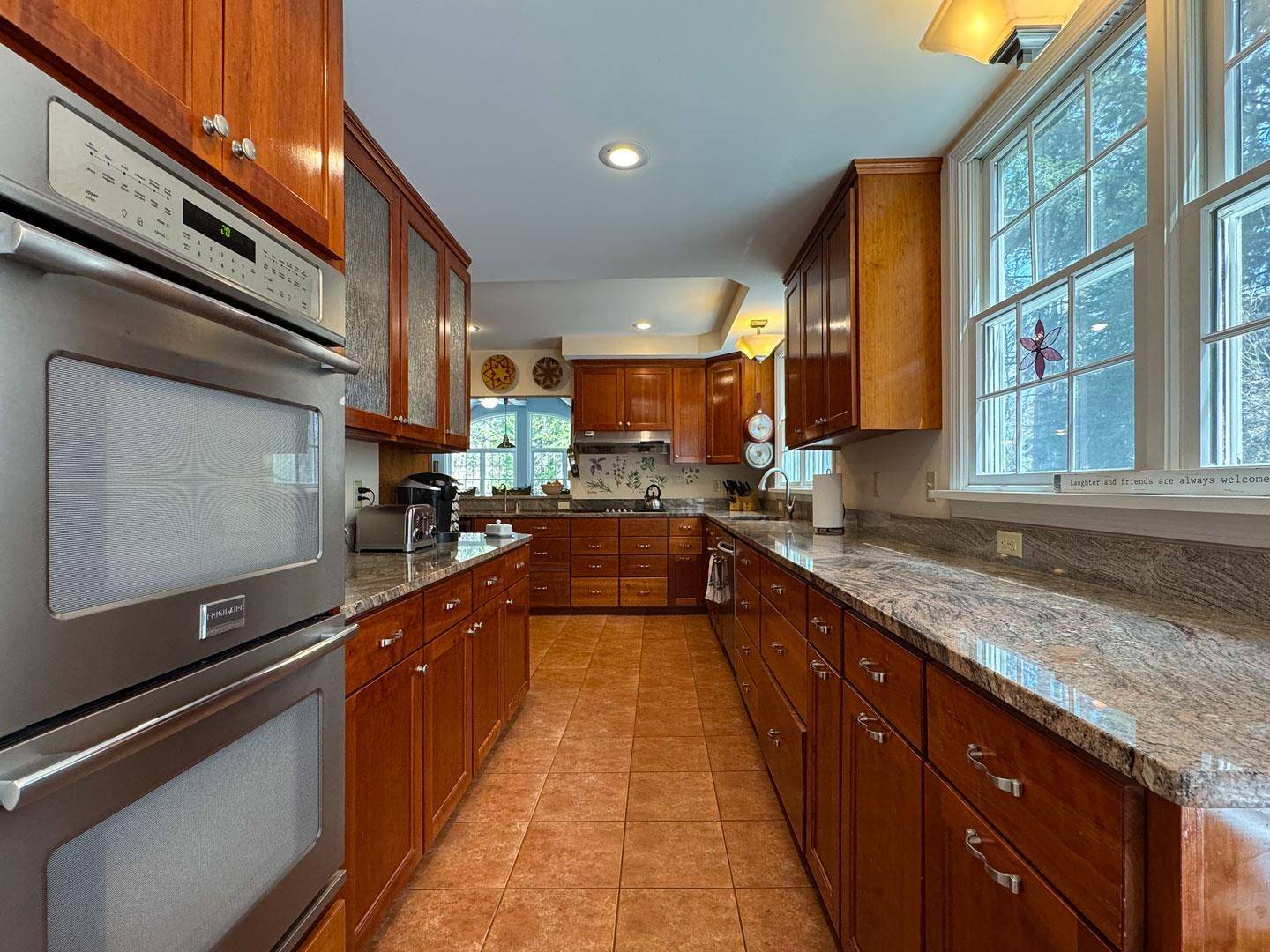 4 Spencer RD Hanover, NH 03755