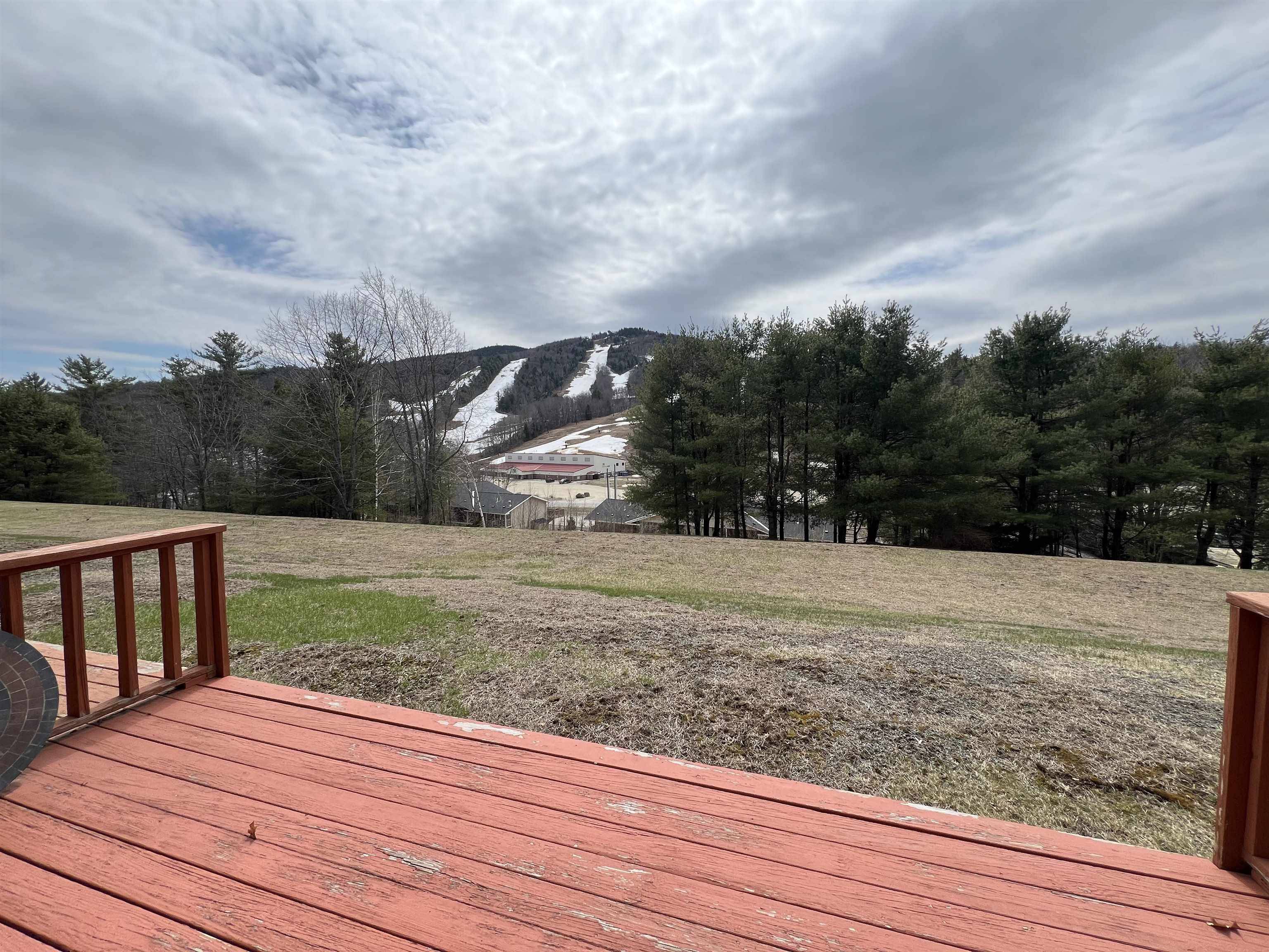 Bennington, NH 03442,576 Francestown RD #13