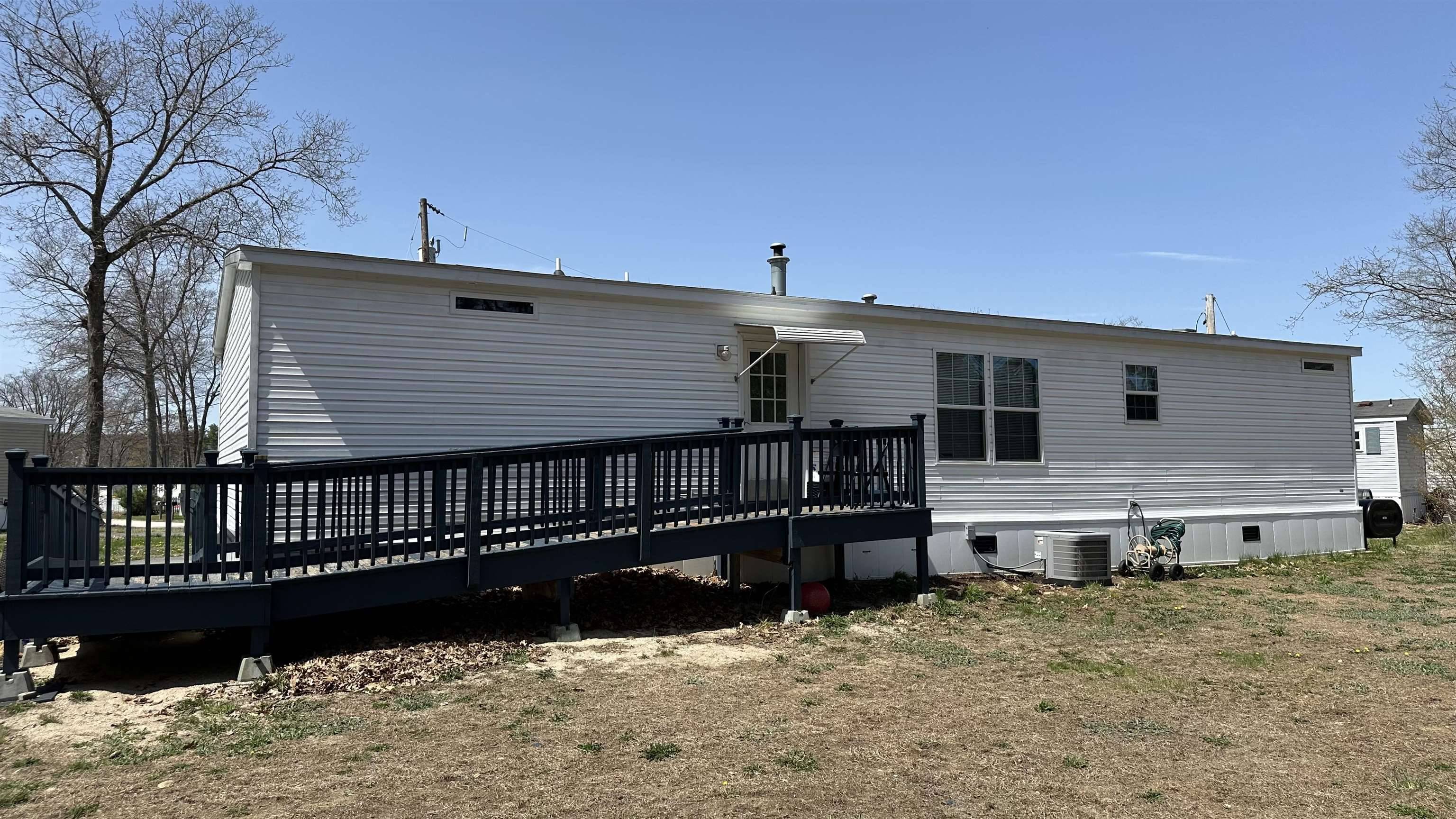 Rochester, NH 03867,14 Clayton AVE