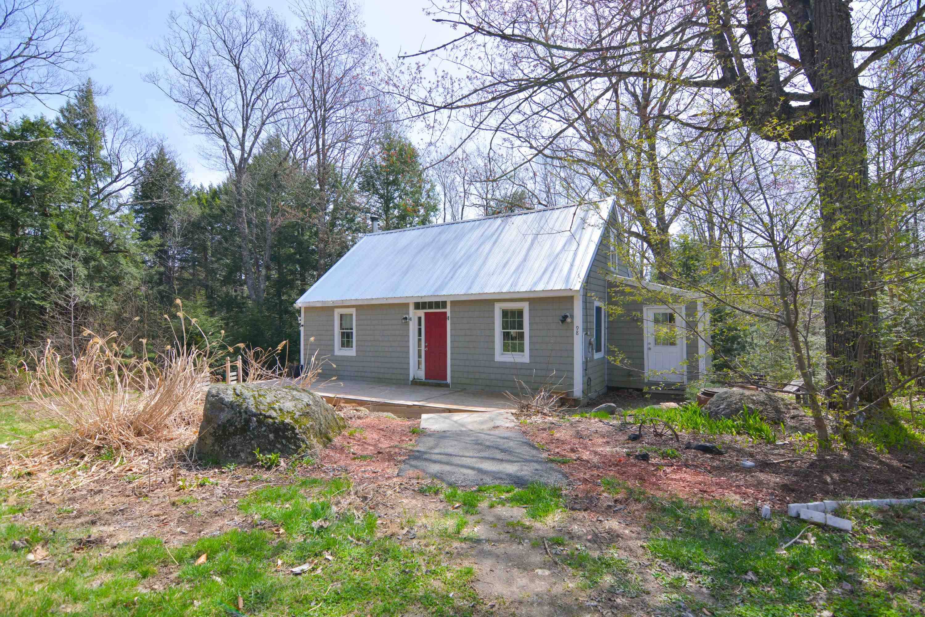 Danbury, NH 03230,98 Taylor Hill RD