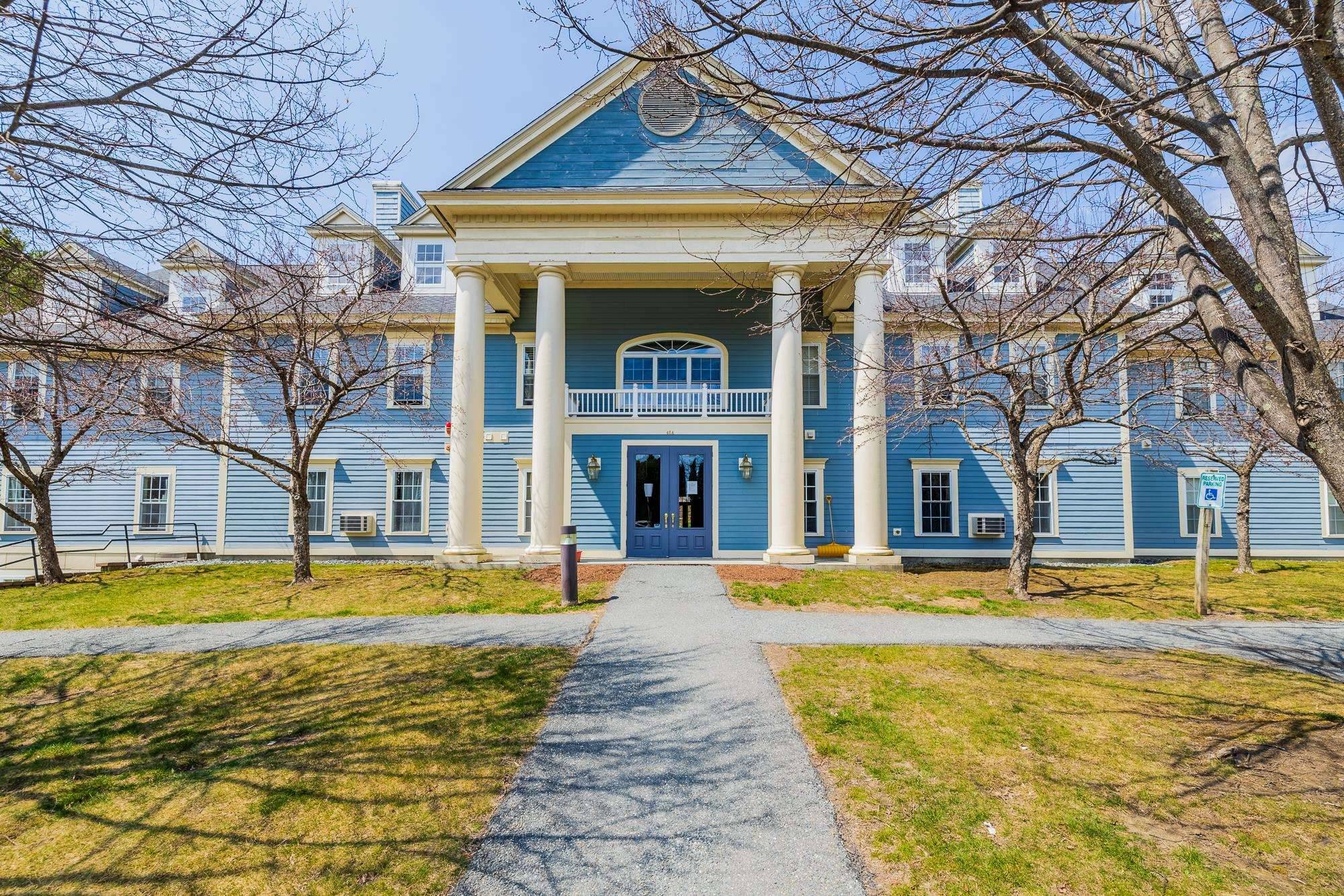 Hartford, VT 05001,46 Barrister DR #A-208