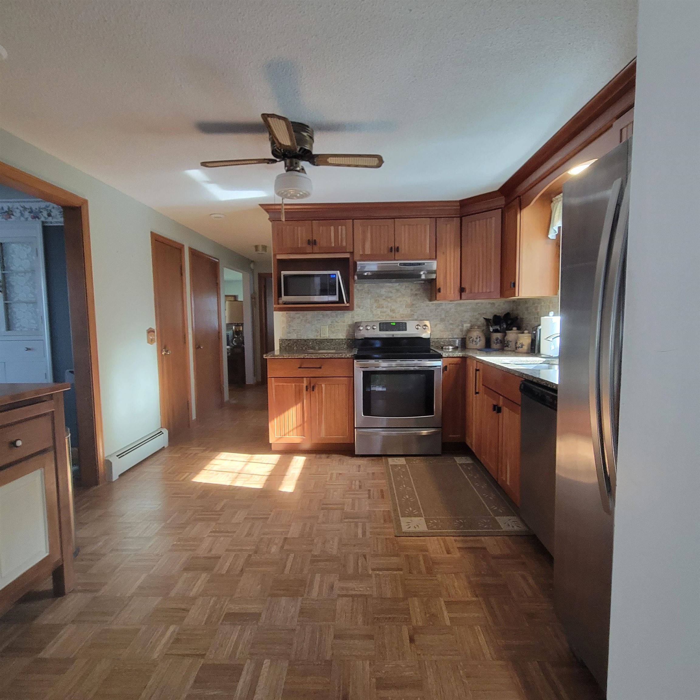 Merrimack, NH 03054,33 Currier RD